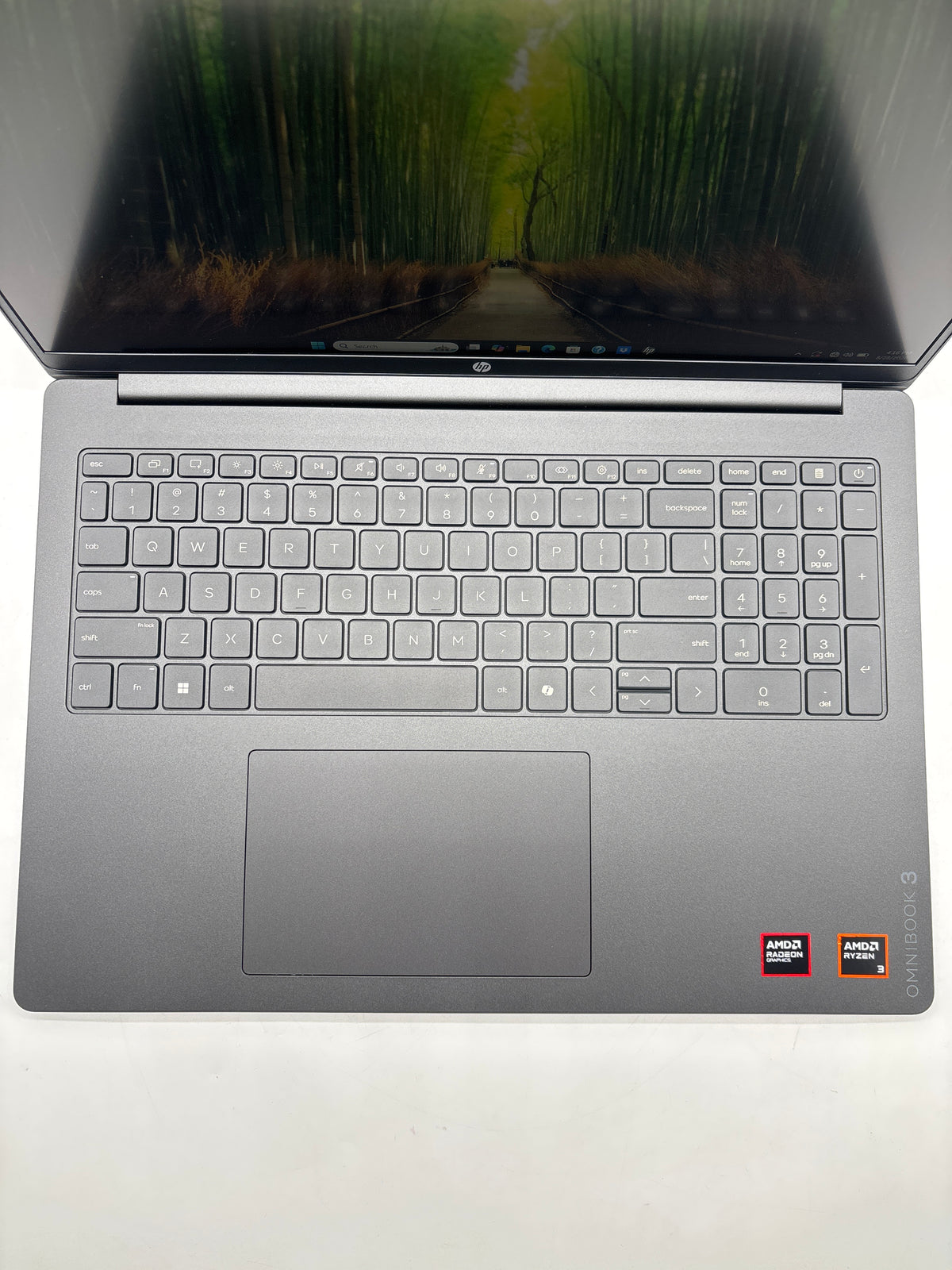 HP OmniBook 3 16-by0299nr 16" AMD Ryzen 3 8GB RAM 512GB SSD Black - Open Box