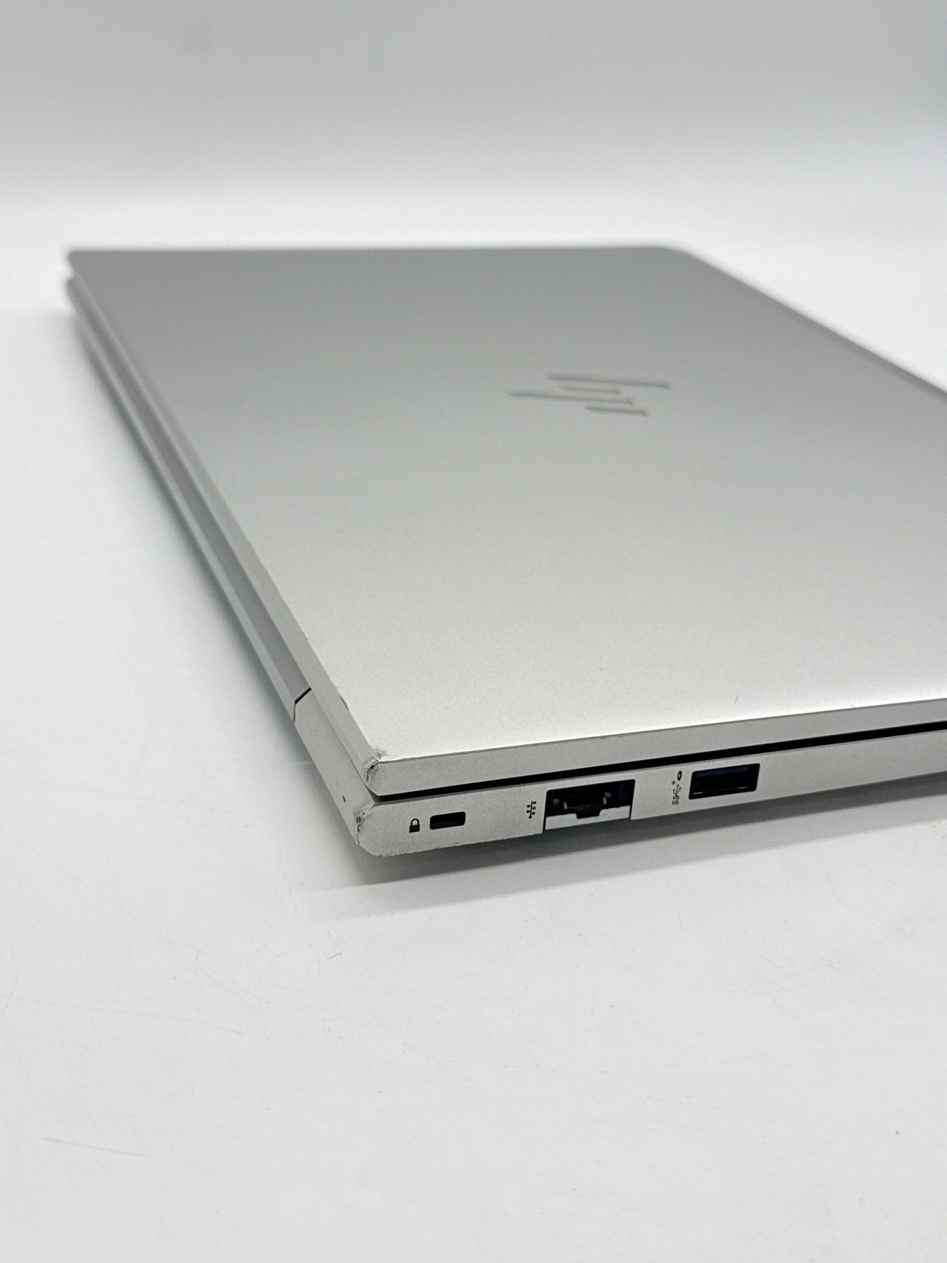 HP EliteBook 640 G9 14 in i5-12th Gen 16GB RAM 256GB SSD Gray Used