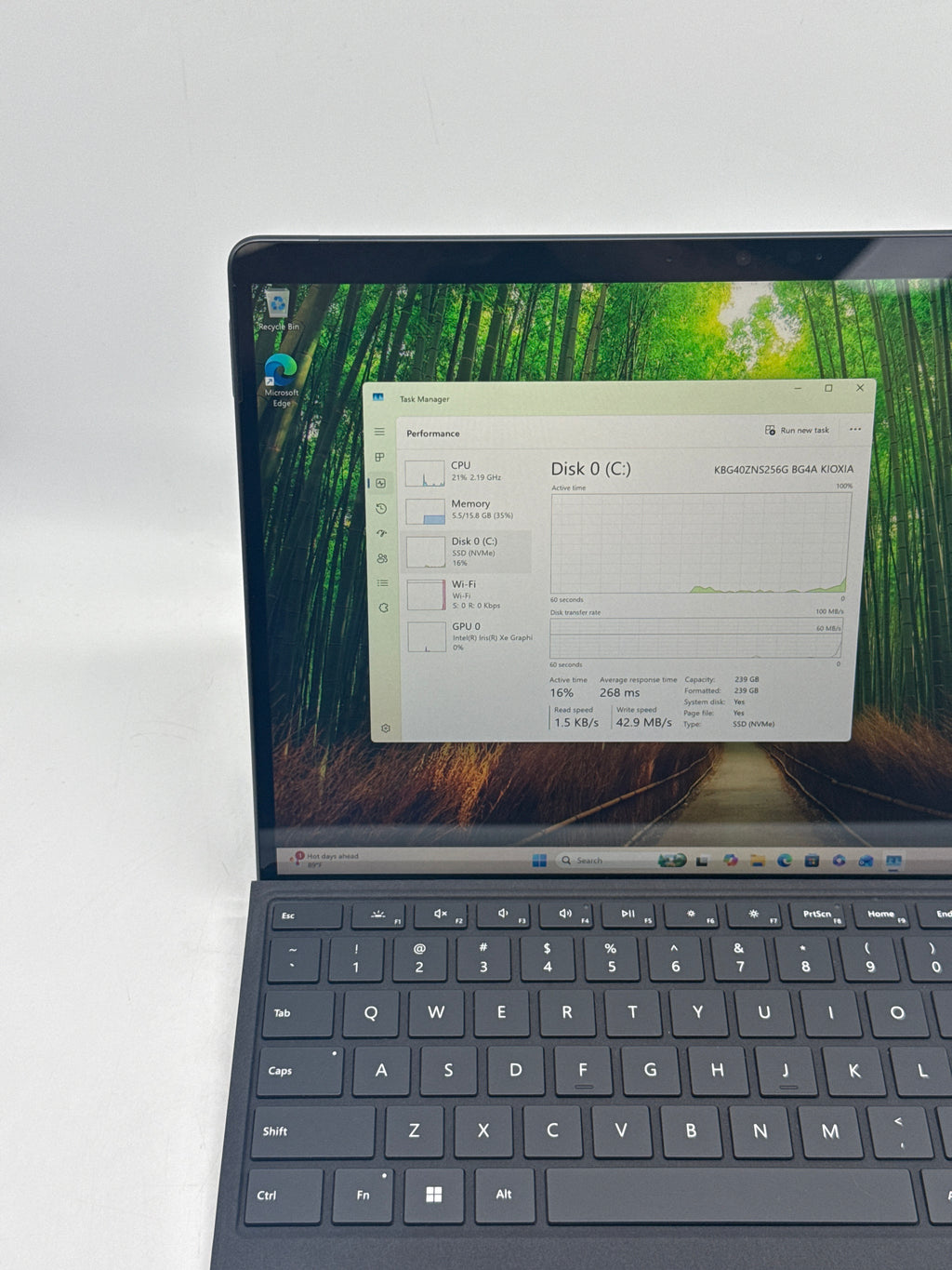 Microsoft Surface Pro 8 1983 i5-1135G7 16GB RAM 256GB SSD