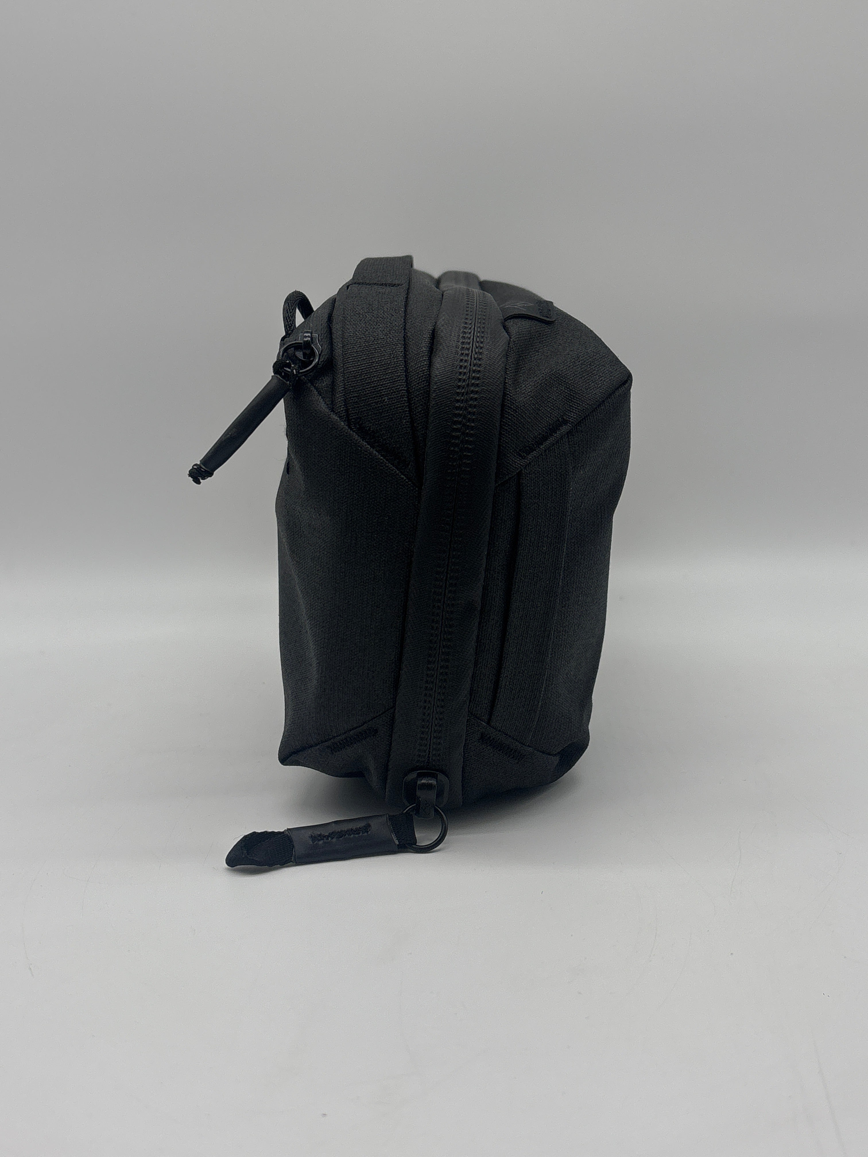 Peak Design Tech Pouch Zippered Organizer Bag Pockets Weatherproof Nylon Black