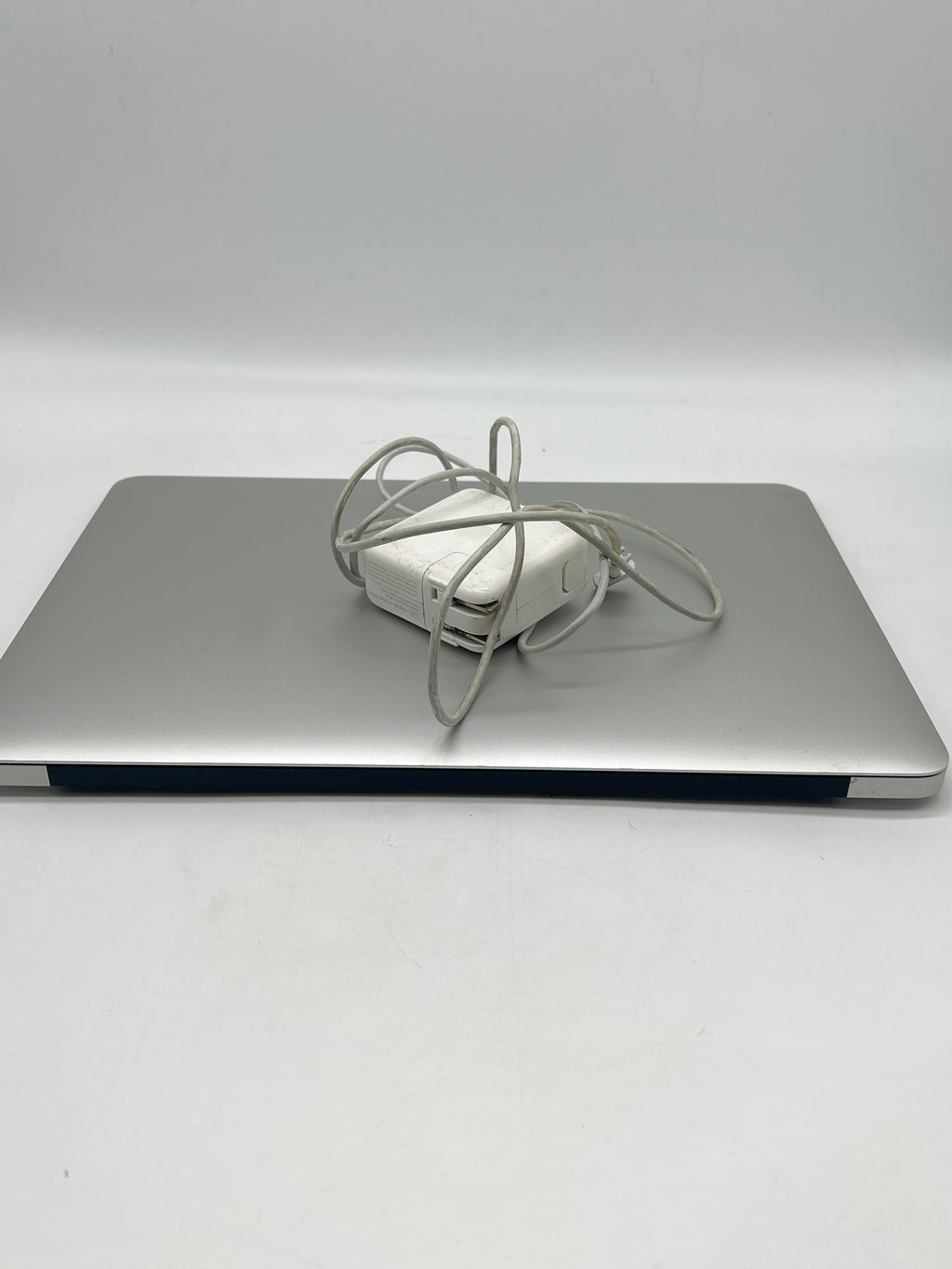 Apple MacBook Air 13" A1466 i5 8GB RAM 128GB - Bios Locked