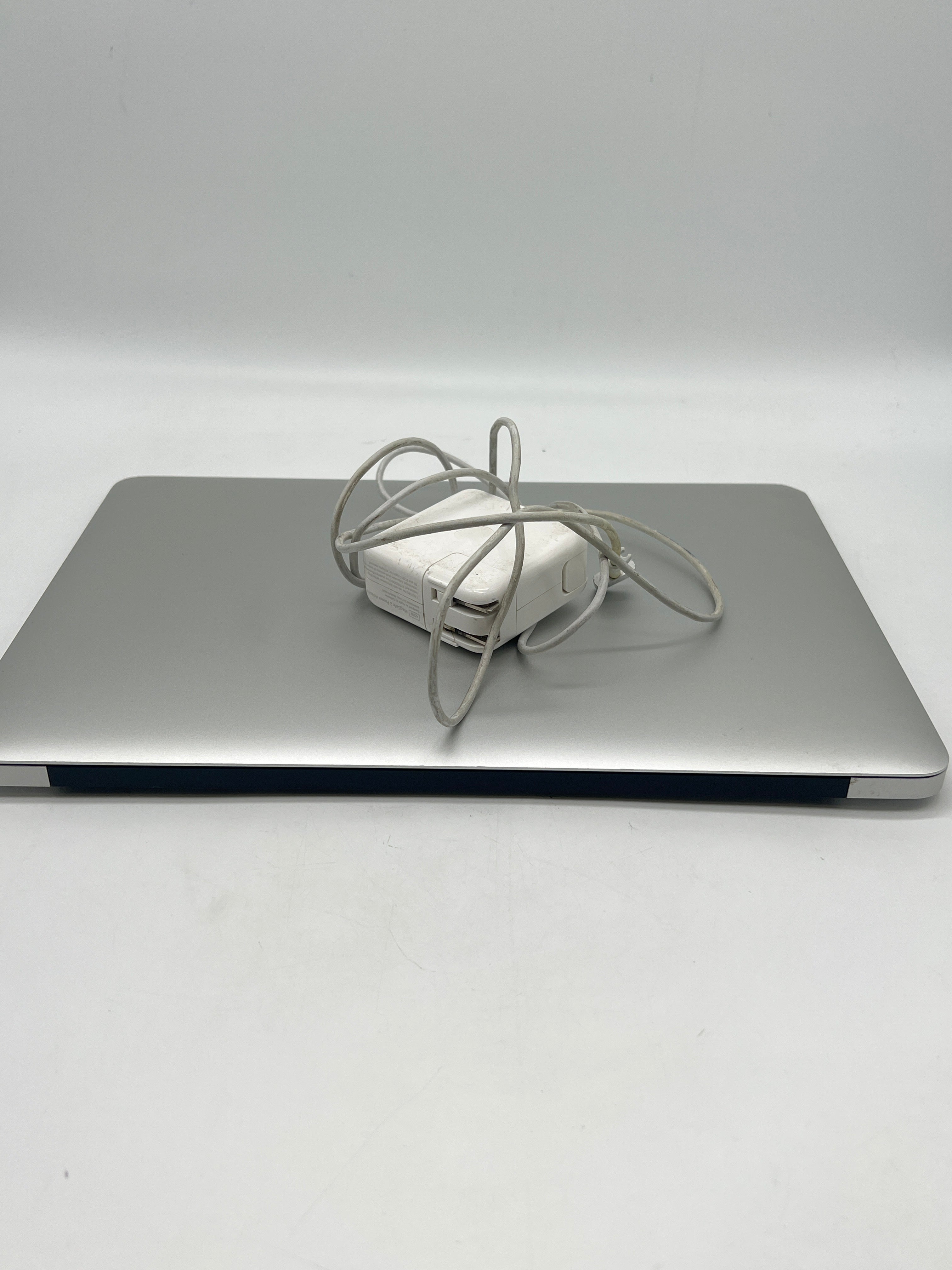 Apple MacBook Air 13" A1466 i5 8GB RAM 128GB - Bios Locked
