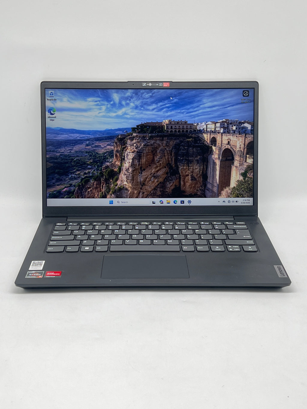 Lenovo ThinkPad V14 G3 Ryzen 5 5625U 8GB RAM 256GB SSD - For Parts (Read)