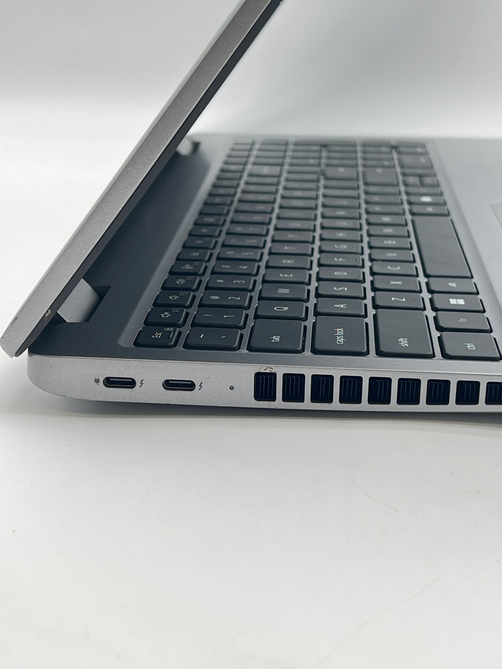 Dell Latitude 5550 Intel Core Ultra 7 165U 32GB RAM 256GB SSD - Used