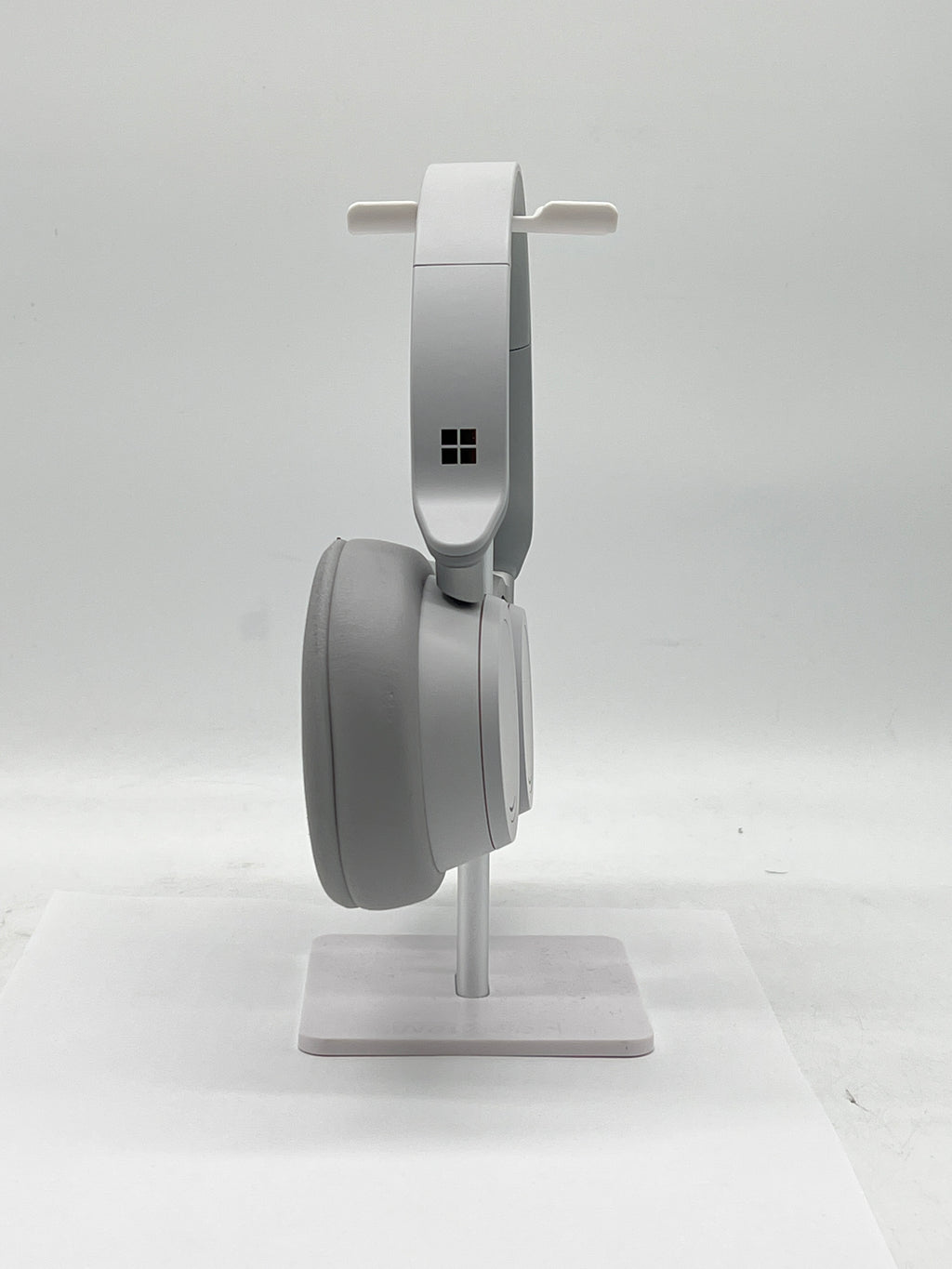 Microsoft Surface Headphones 1830 Ear-Cup Over the Ear Silver Used