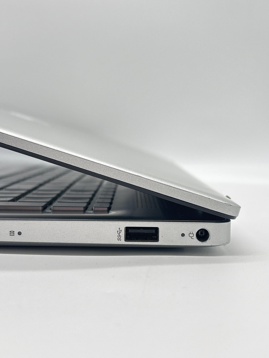 HP 17-CP0700DX AMD Ryzen 5 5500U 8GB RAM 512GB SSD