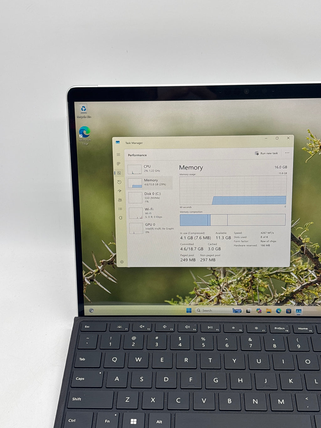Microsoft Surface Pro 8 i7-1185G7 16GB RAM 512GB SSD