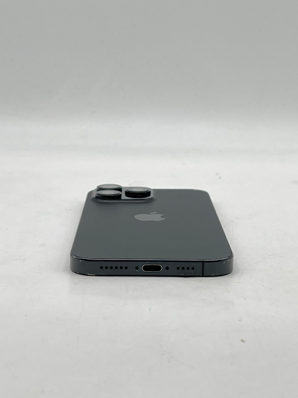 Apple iPhone 16 Pro Max 6.9" 256GB T-Mobile Locked Black Titanium - READ
