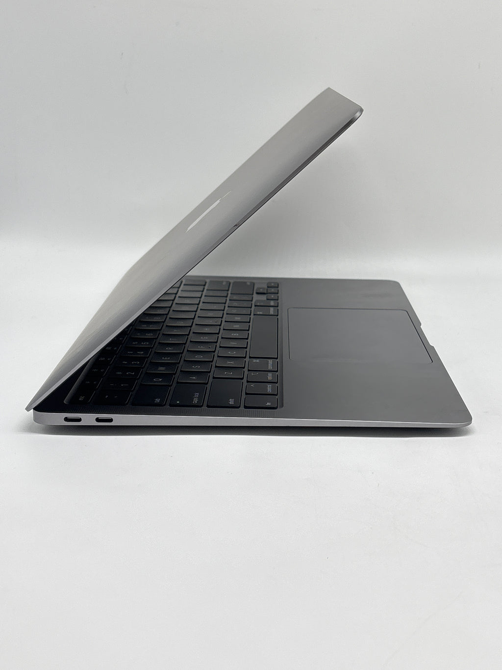 2020 Apple MacBook Air 13" Intel Core i3 8GB RAM 256GB SSD - Used
