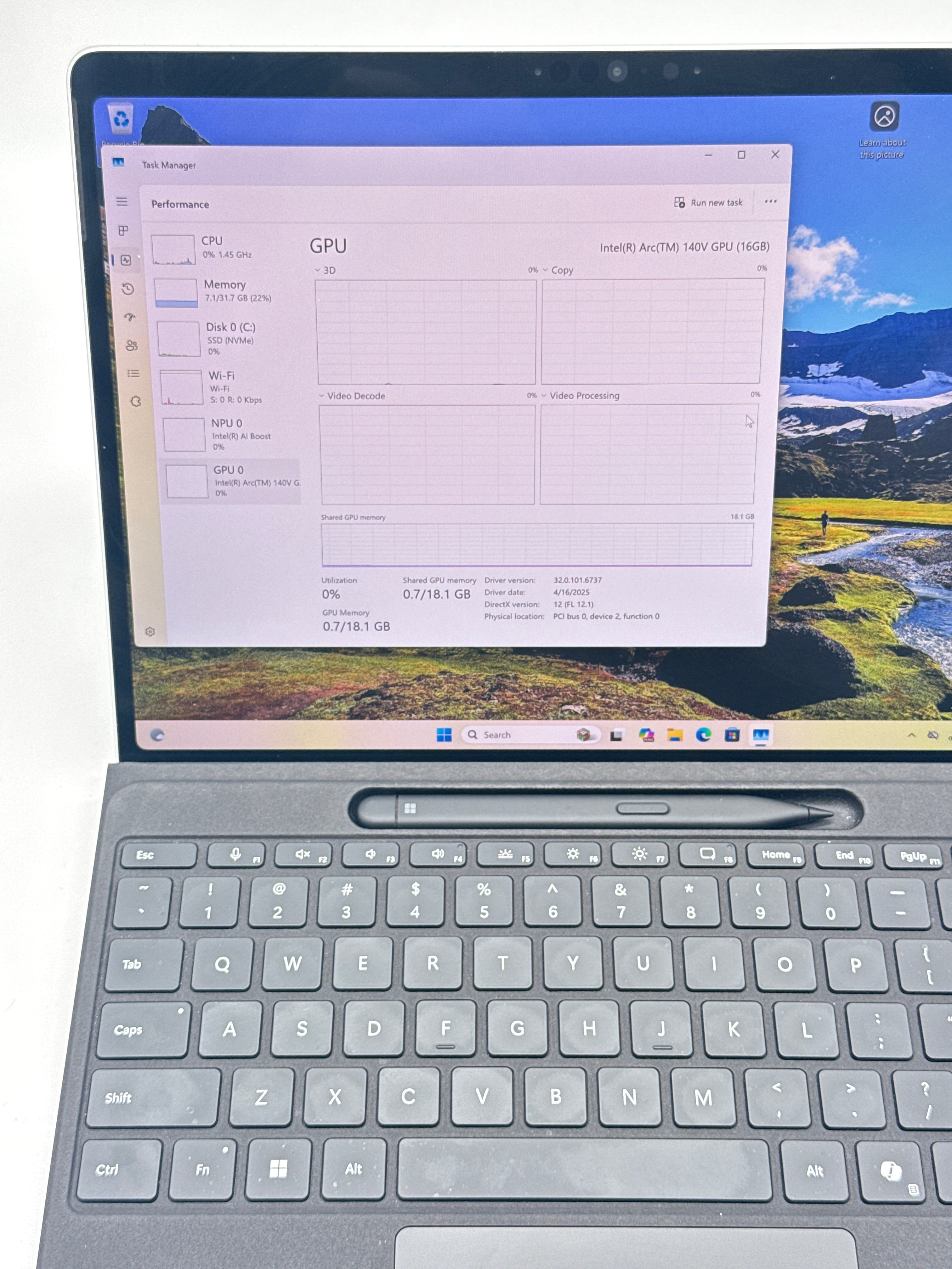 Microsoft Surface Pro 11th Edition Ultra 7 268V 32GB 512GB Intel Arc 140V