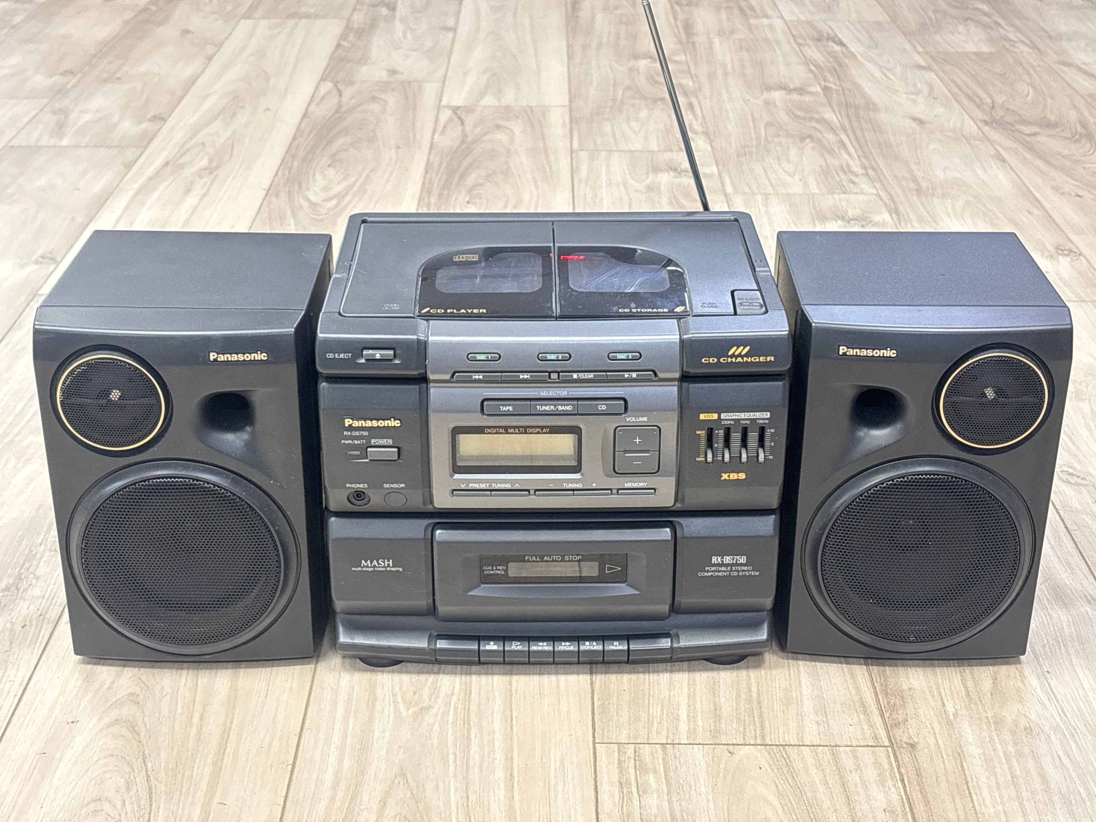 Panasonic RX-DS750 Boombox CD Player 3 CD Changer AM/FM Black