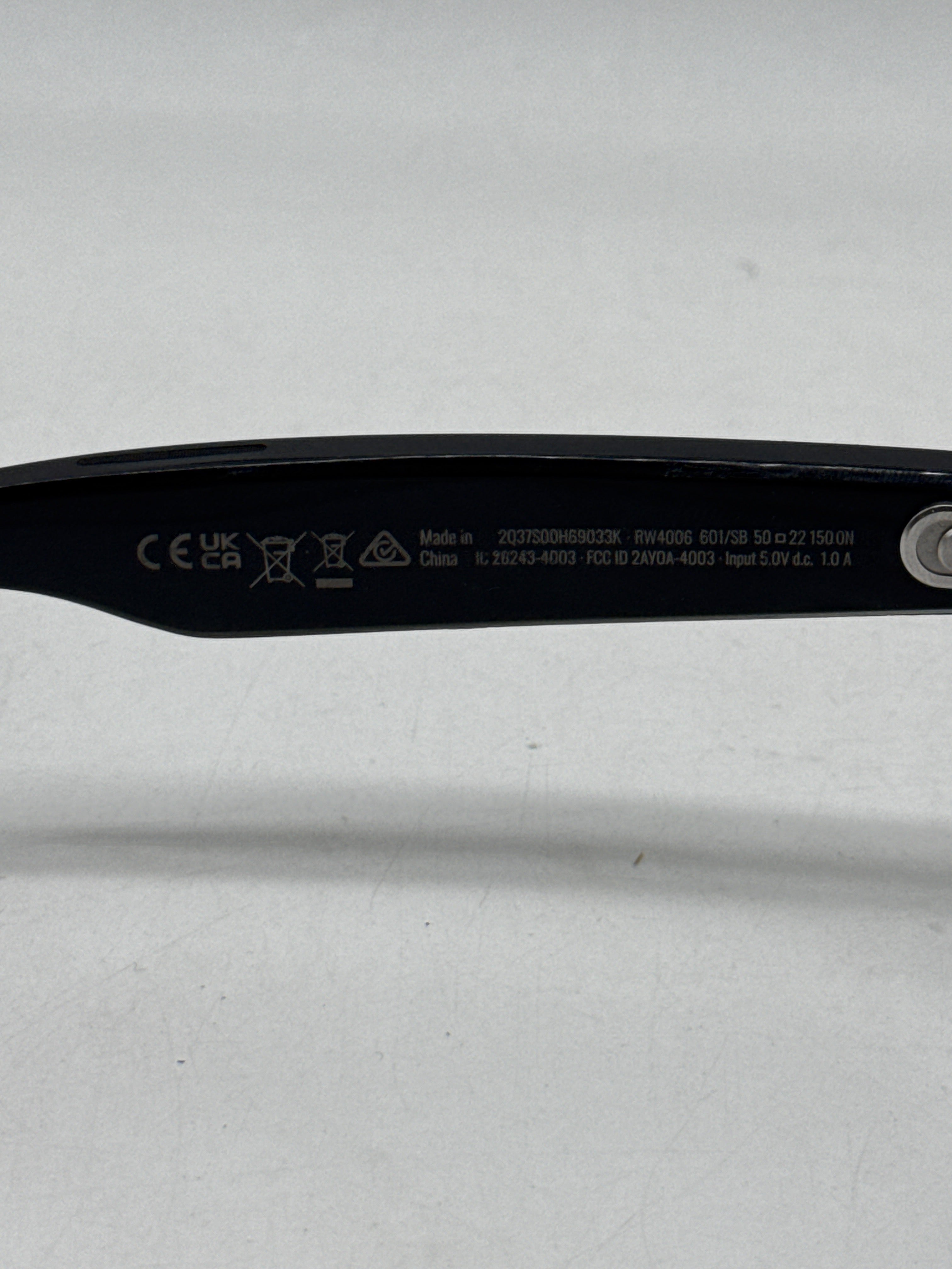 Ray-Ban Meta Wayfarer Smart Glasses RW4006 Shiny Black - Used