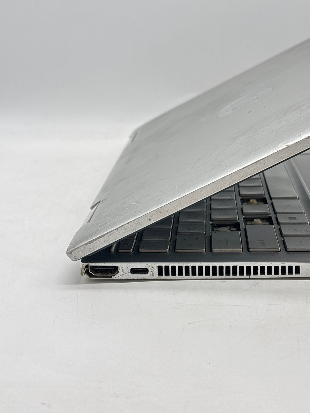 HP Pavilion x360 14-dy2050wm i5-1235U 8GB RAM 256GB SSD Read