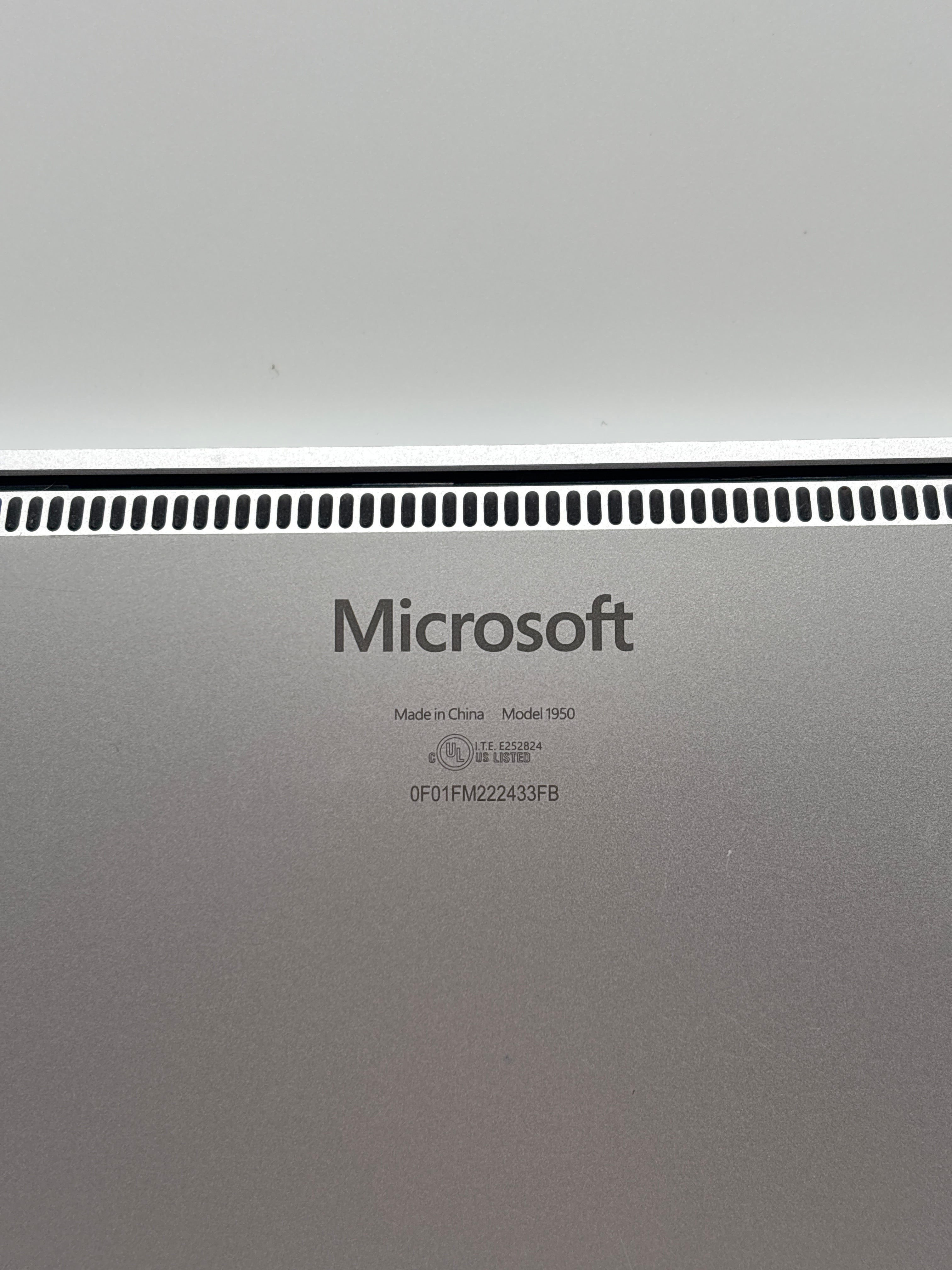 Microsoft Surface Laptop 5 1950 i7-1265U 16 GB RAM 512 GB