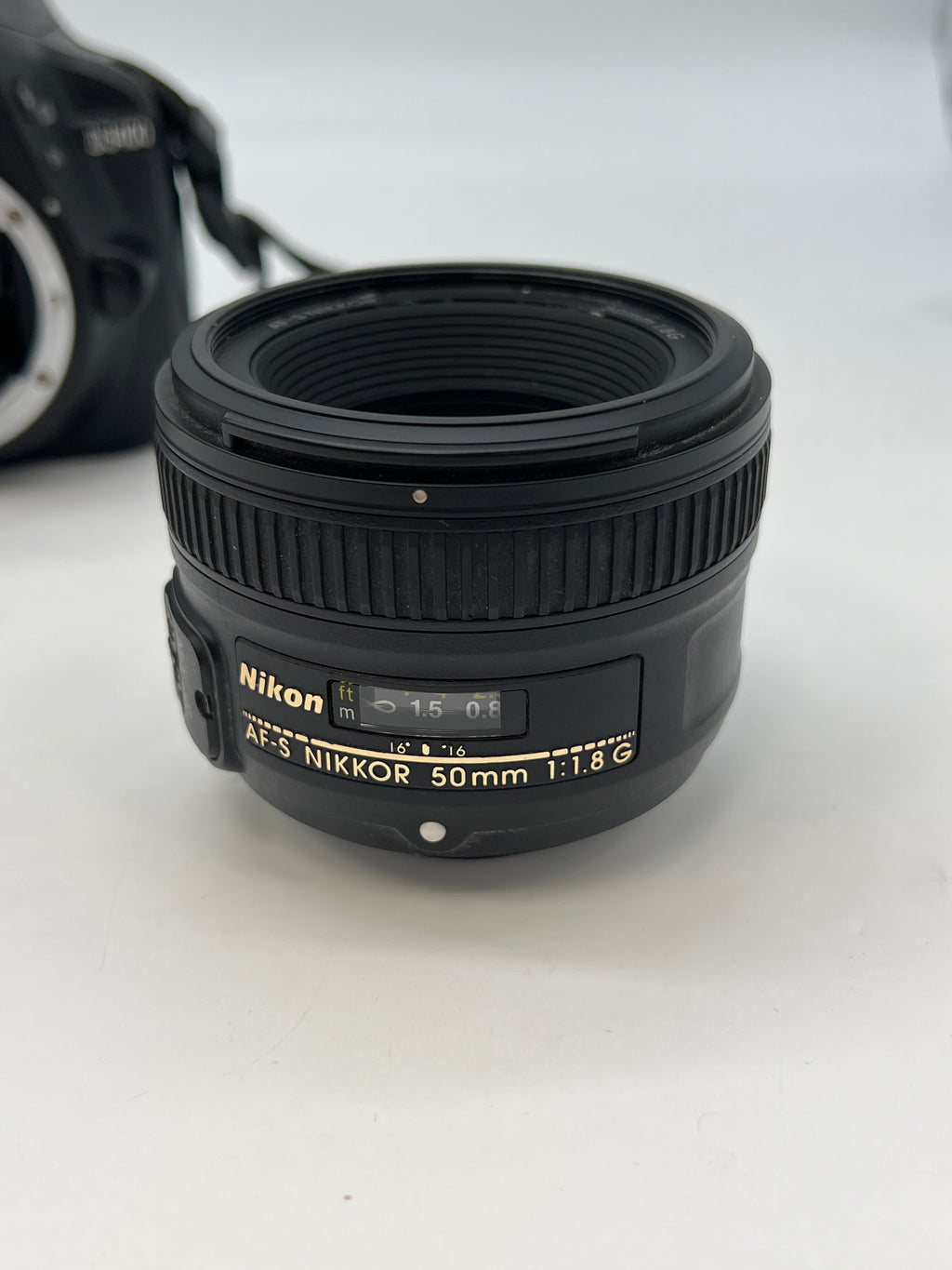 Nikon D3400 Digital Camera 24.2MP With AF-S Nikkor 50mm - Used