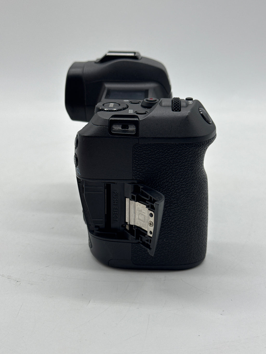 Canon EOS R Mirrorless Camera Body Only Black - Used