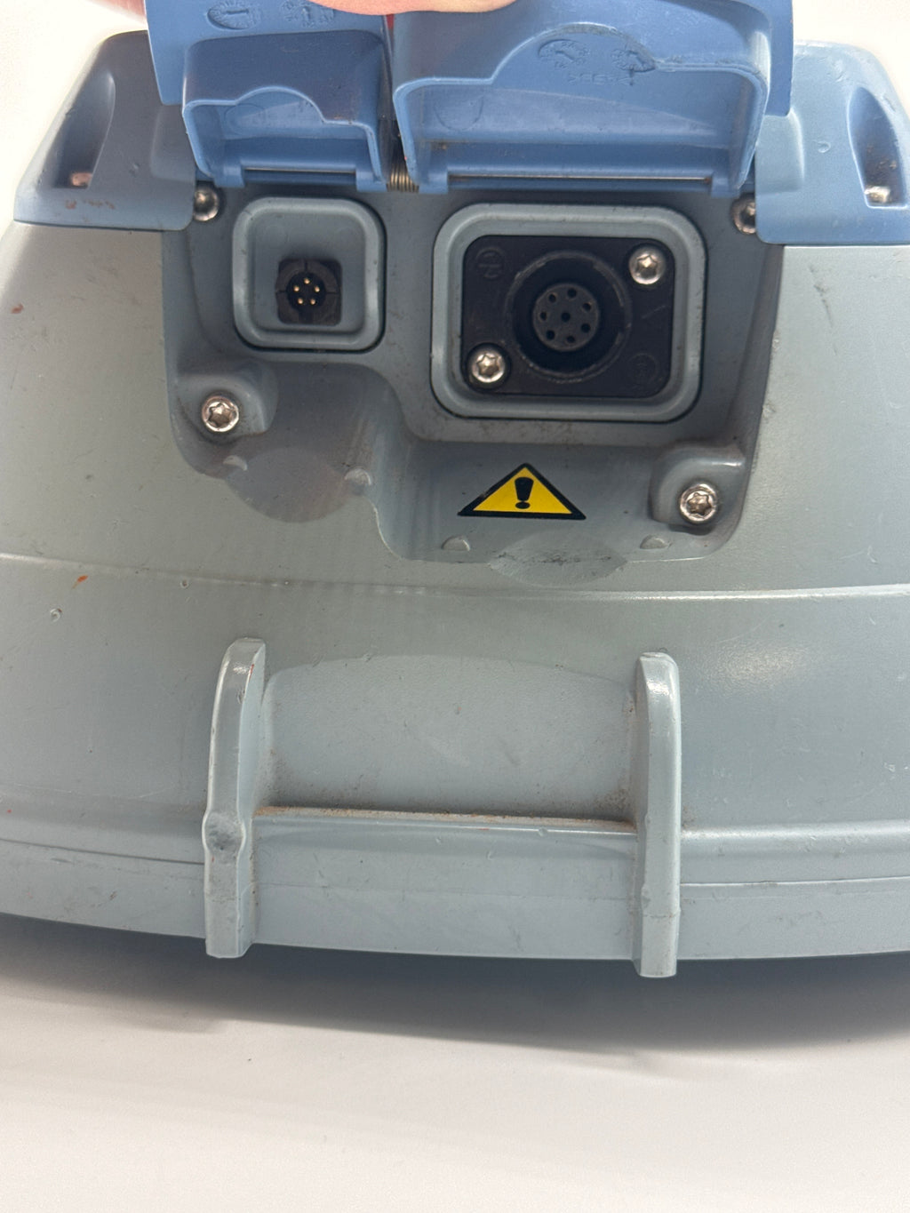 Radiodetection TX5 Utility Locating Signal Transmitter - For Parts [Broken Plastic Tab]