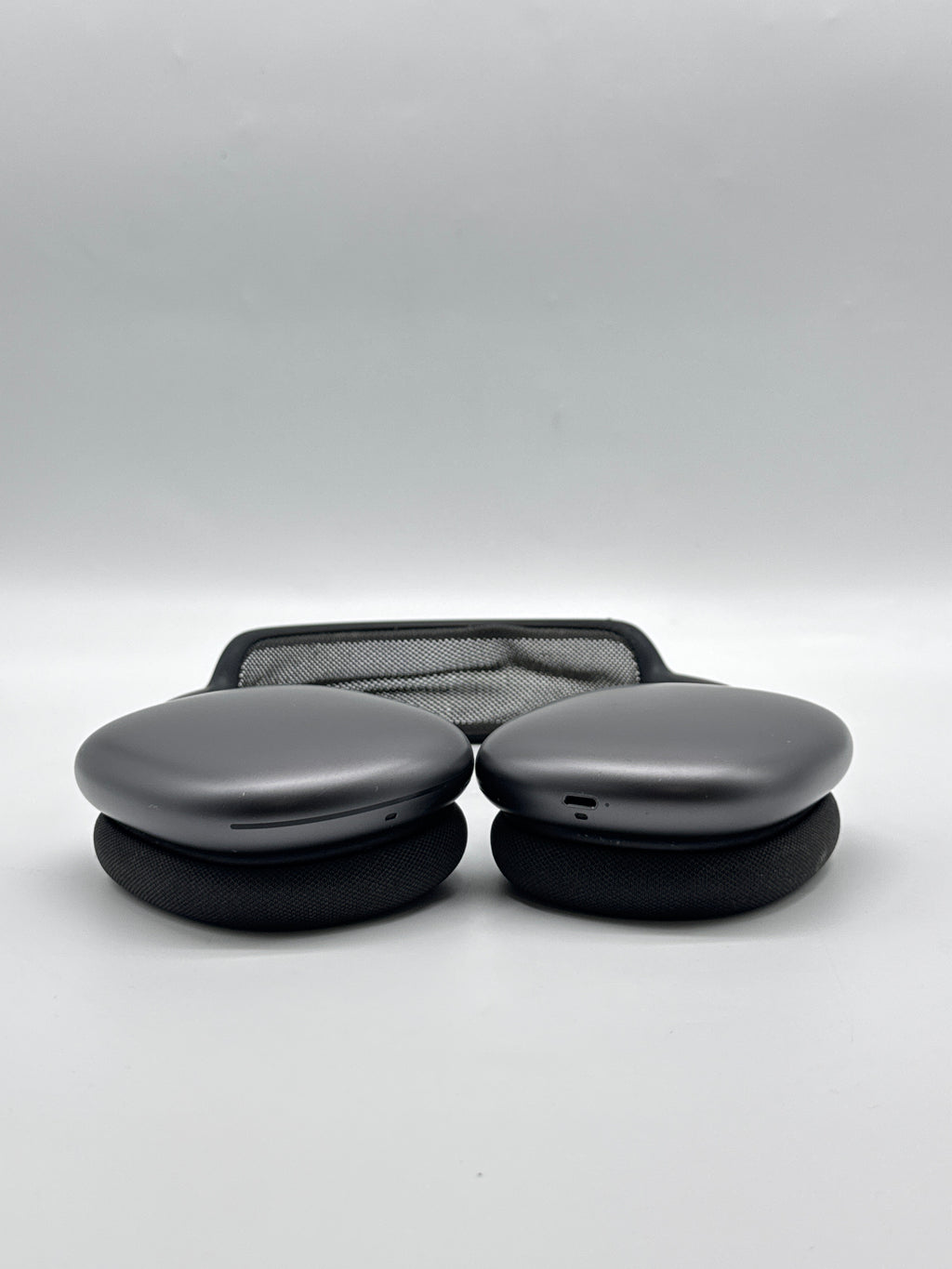 Apple AirPods Max A2096 Space Gray Wireless ANC Headphones - Read