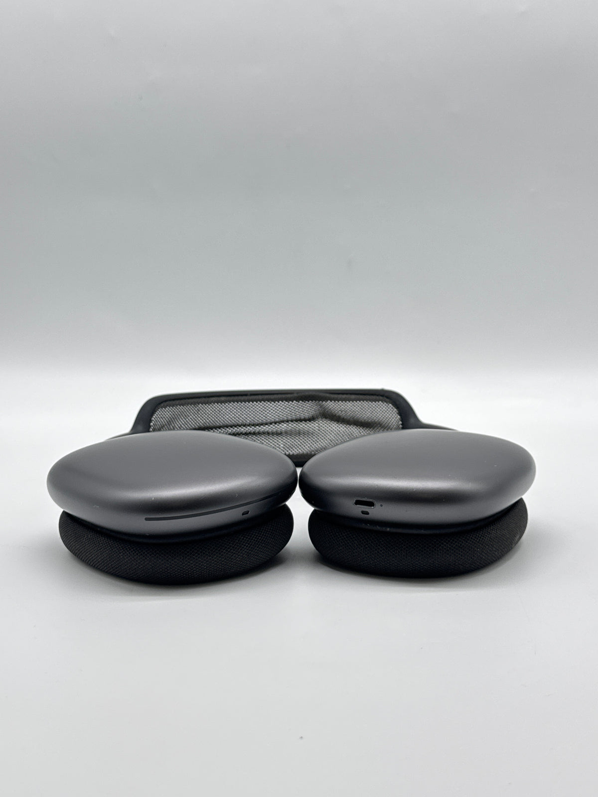 Apple AirPods Max A2096 Space Gray Wireless ANC Headphones - Read