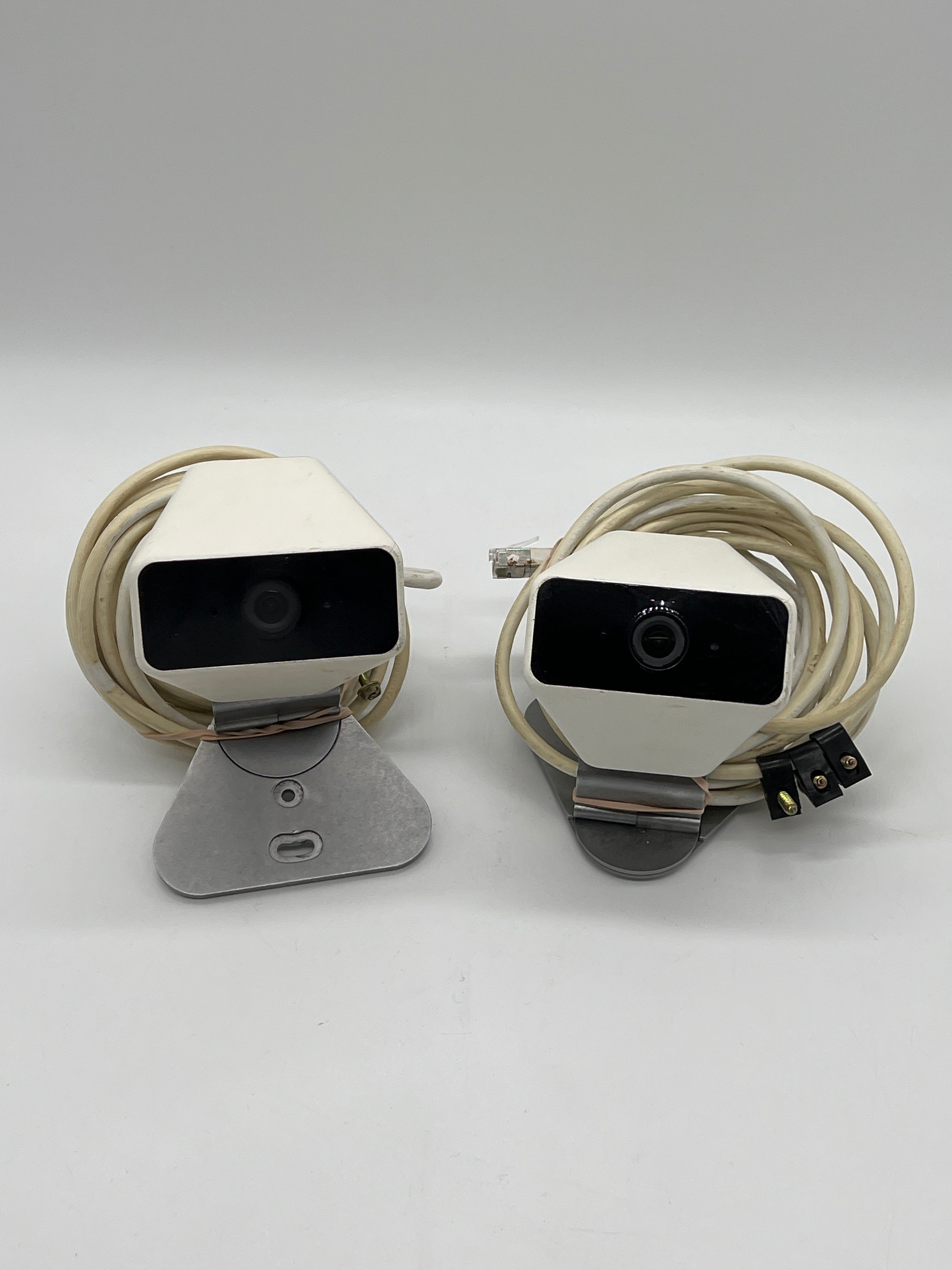 Xfinity XCAM2 SCHC2AEW 1080P HD Indoor Outdoor Security Camera (Lot of 2)
