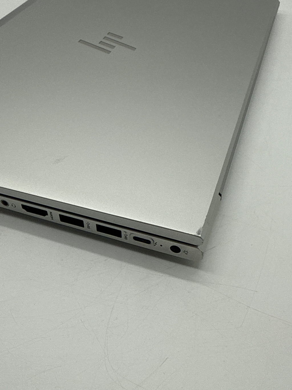HP EliteBook 640 G9 14 in i5-12th Gen 16GB RAM 256GB SSD Gray Used
