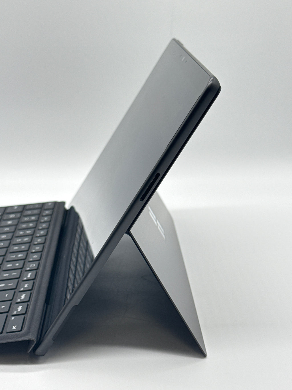 Microsoft Surface Pro 9 13" Touch i5-1235U 16GB RAM 256GB SSD w/ Keyboard
