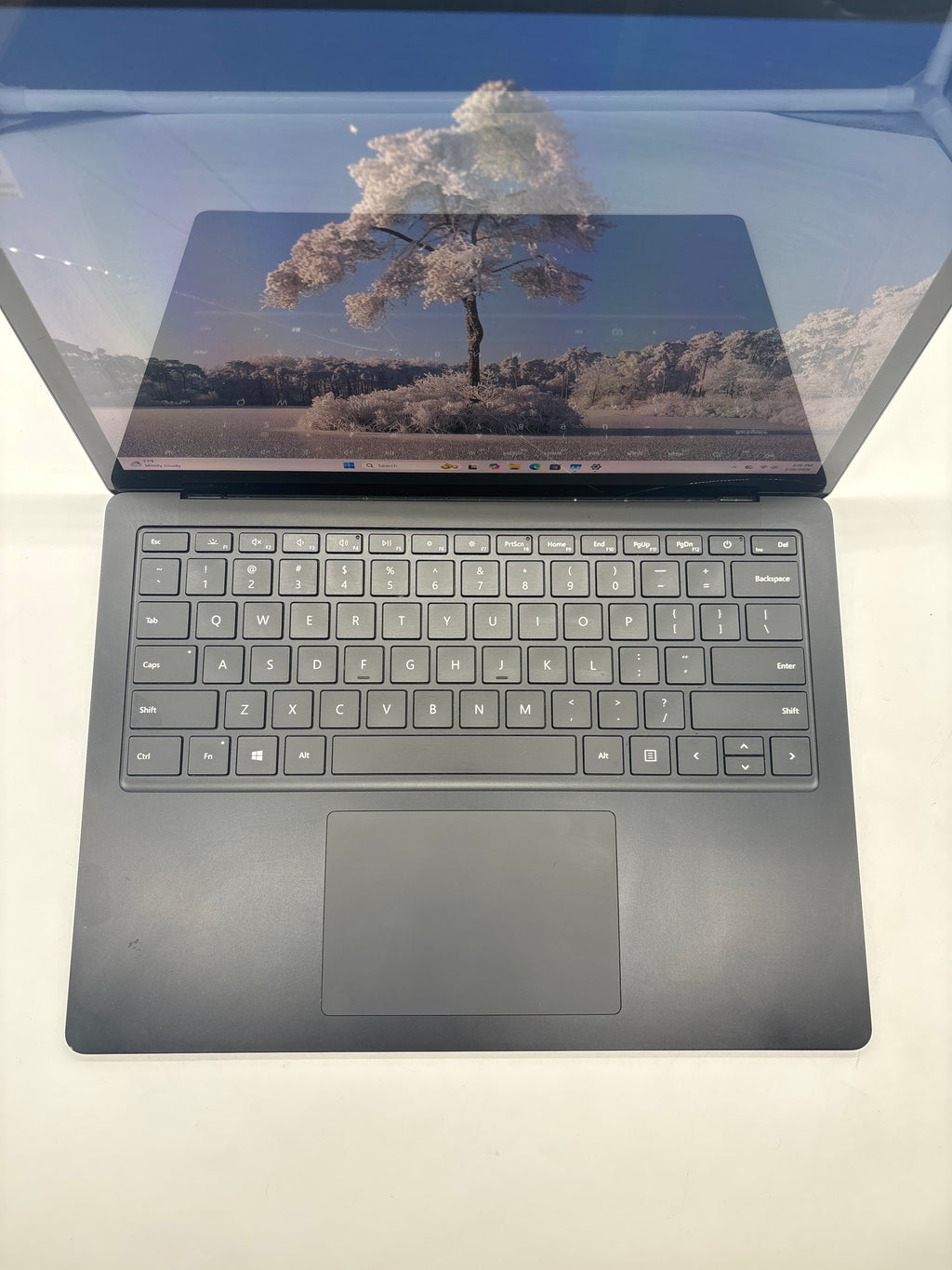 Microsoft Surface Laptop 4 i5-1135G7 8GB RAM 512GB SSD - For Parts (Cracked Screen)