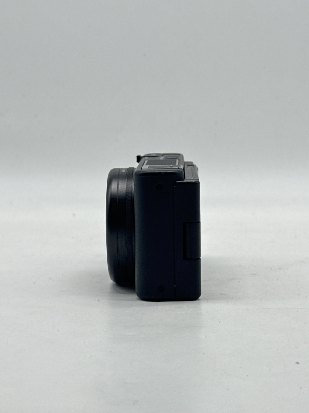 Sony ZV-1 20.1MP Compact Camera ZEISS 24-70mm Lens Black - Used