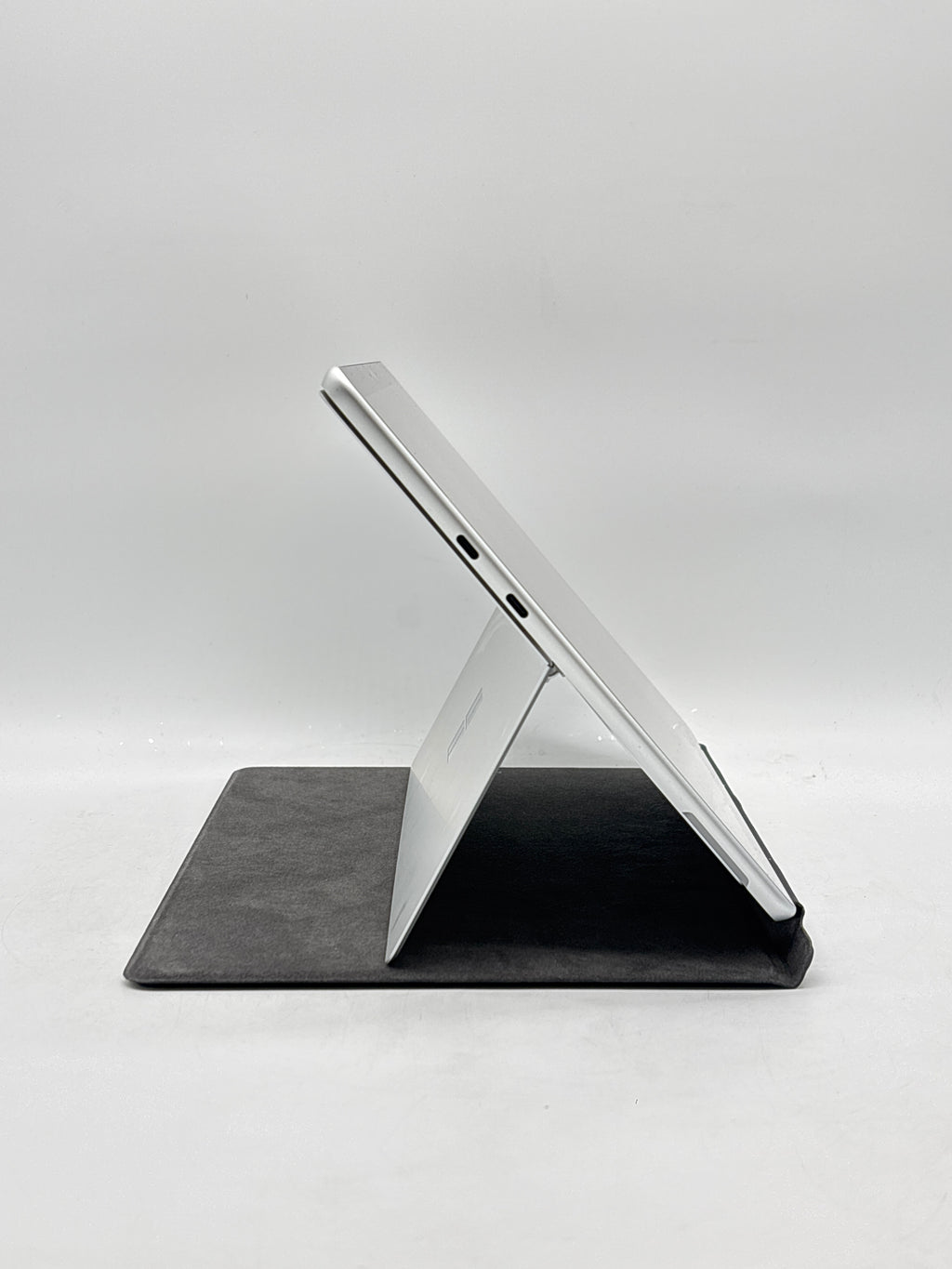 Microsoft Surface Pro 11th Edition Ultra 7 266V 16GB RAM 512GB SSD - Used