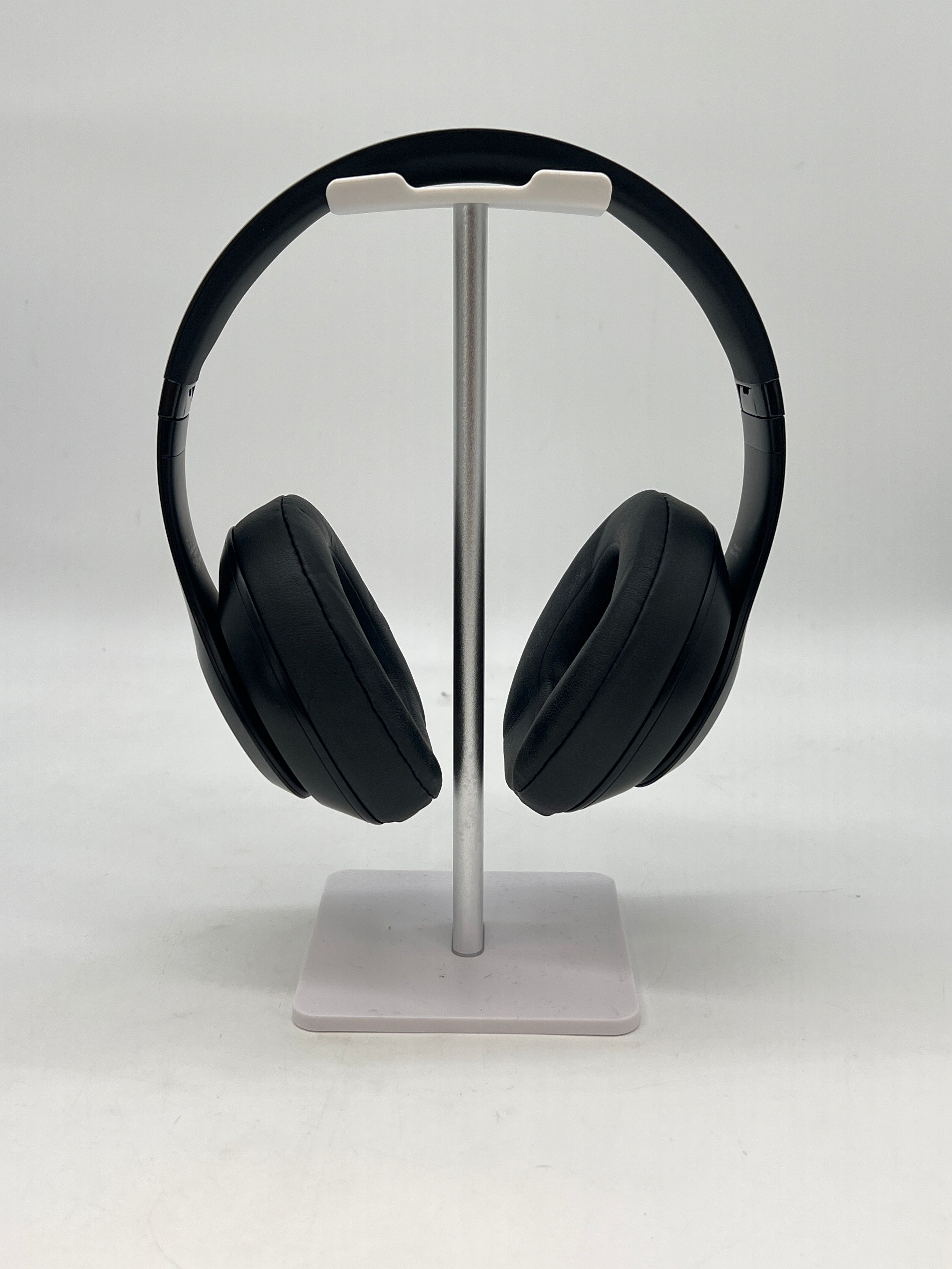 Beats by Dr. Dre Studio 3 Over-Ear Headphones with Case - Used