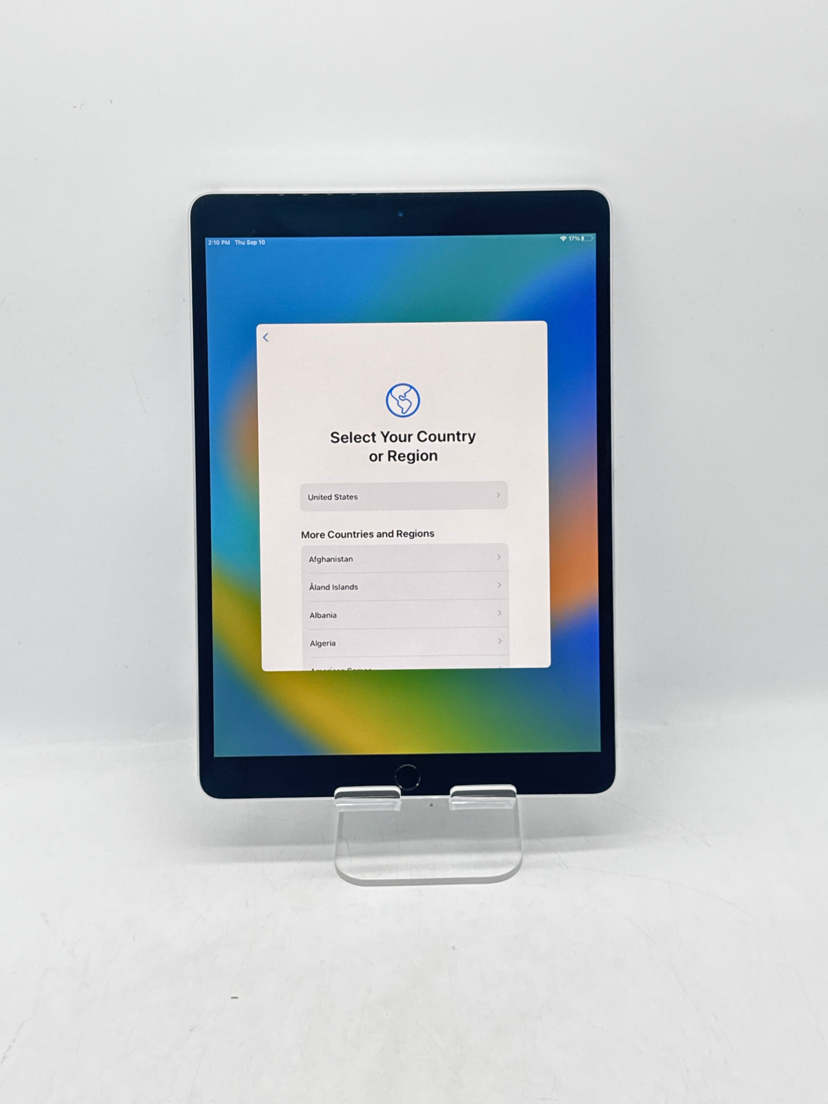 Apple iPad Pro 10.5" 256GB Wi-Fi Gray - Remotely Managed