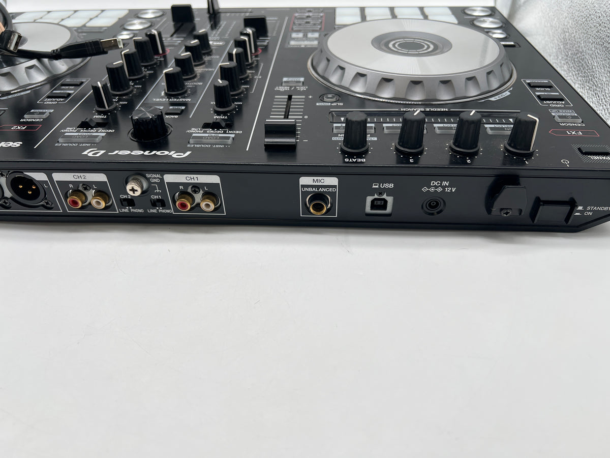 Pioneer DDJ-SR2 2-Channel Serato DJ Controller Black - For Parts (Read)