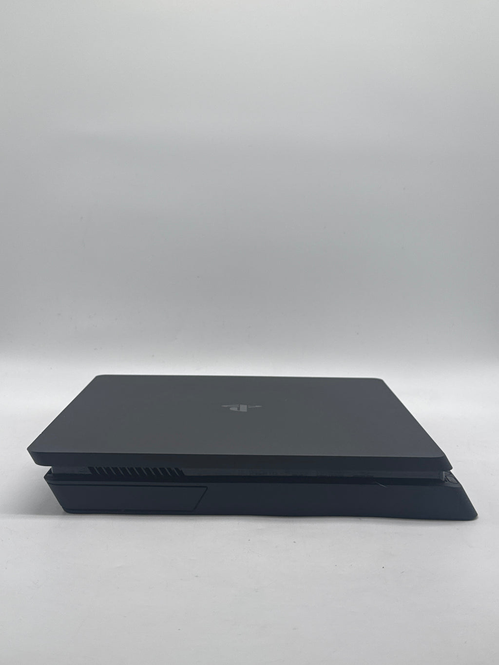 Sony PlayStation 4 Slim CUH-2215B 1TB Black - Used