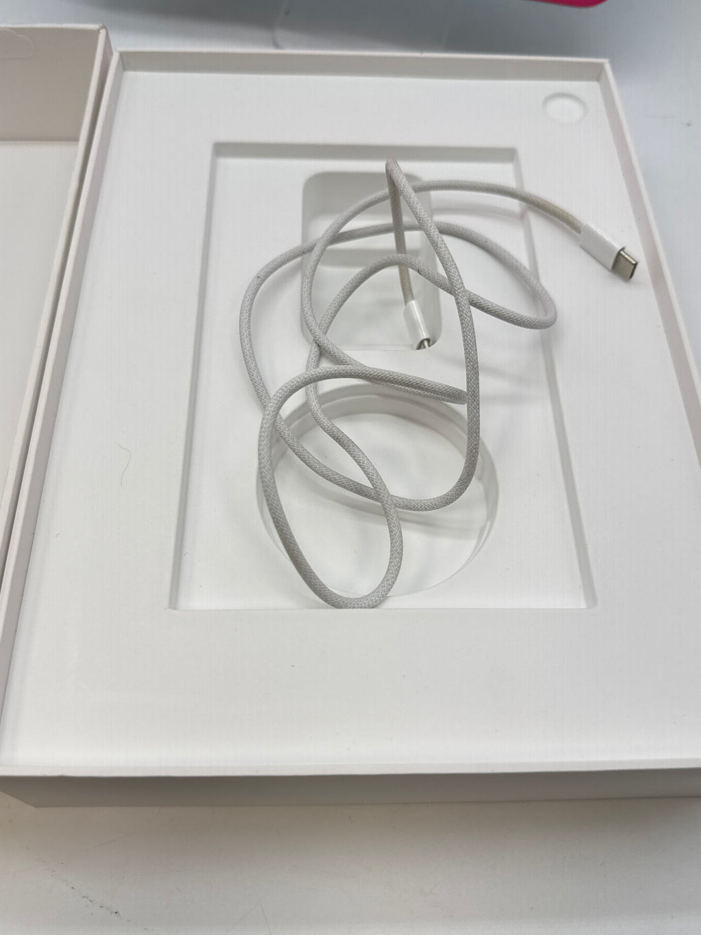 Apple iPad 11th Gen A16 A3354 128GB Wi Fi - Used with Box