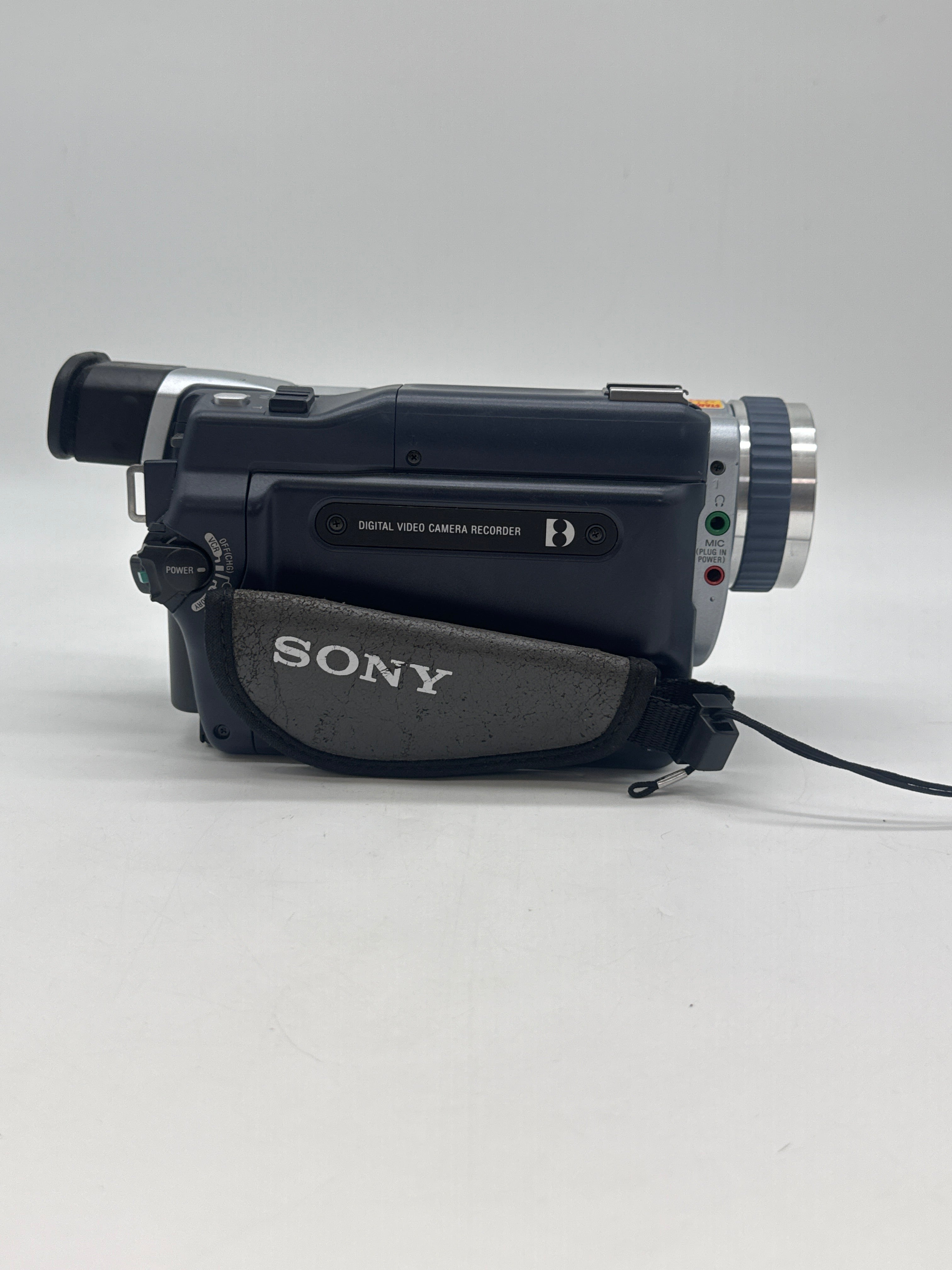 Sony Handycam DCR-TRV530 Digital8 Handheld Camcorder - Untested