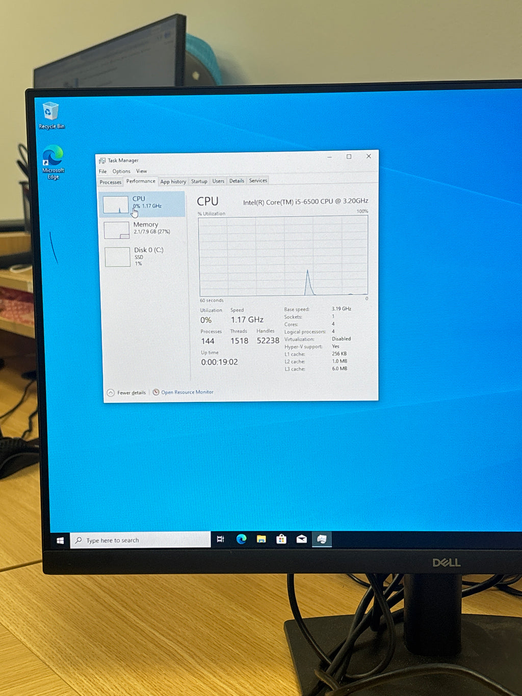 Lenovo ThinkCentre M700 Desktop Core i5 6500 8GB RAM 256GB SSD Black - Used