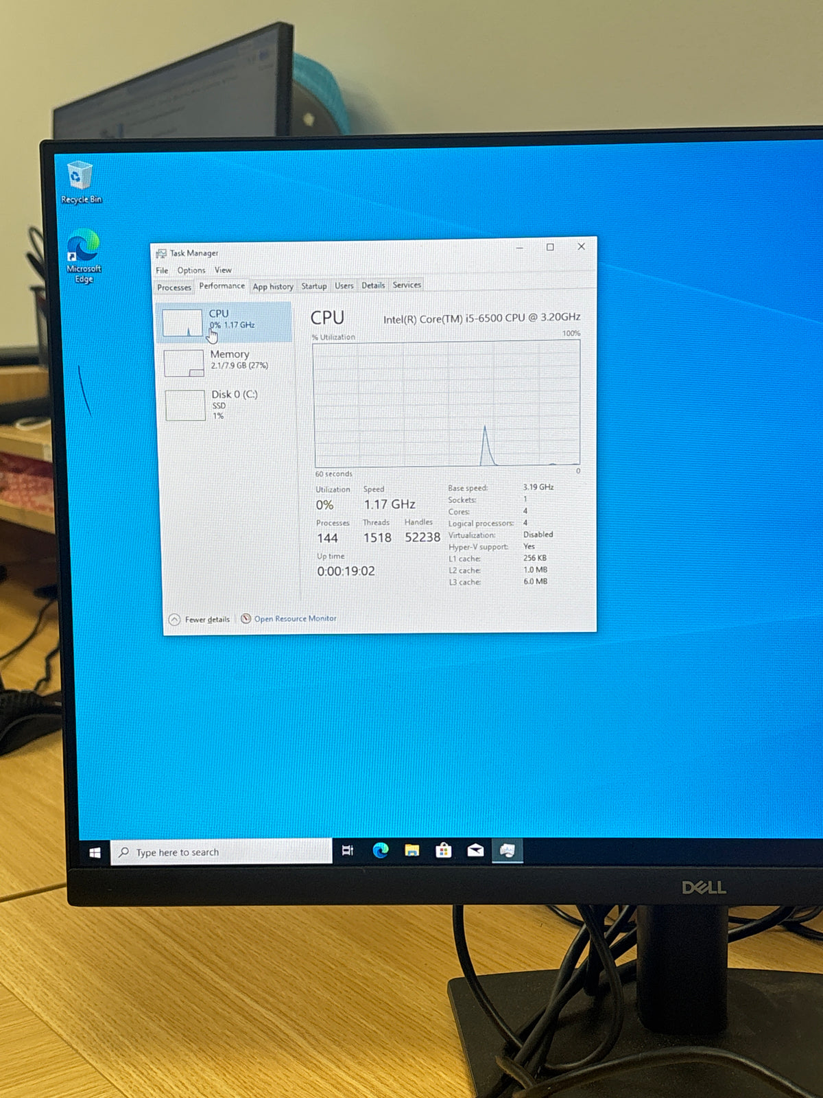 Lenovo ThinkCentre M700 Desktop Core i5 6500 8GB RAM 256GB SSD Black - Used
