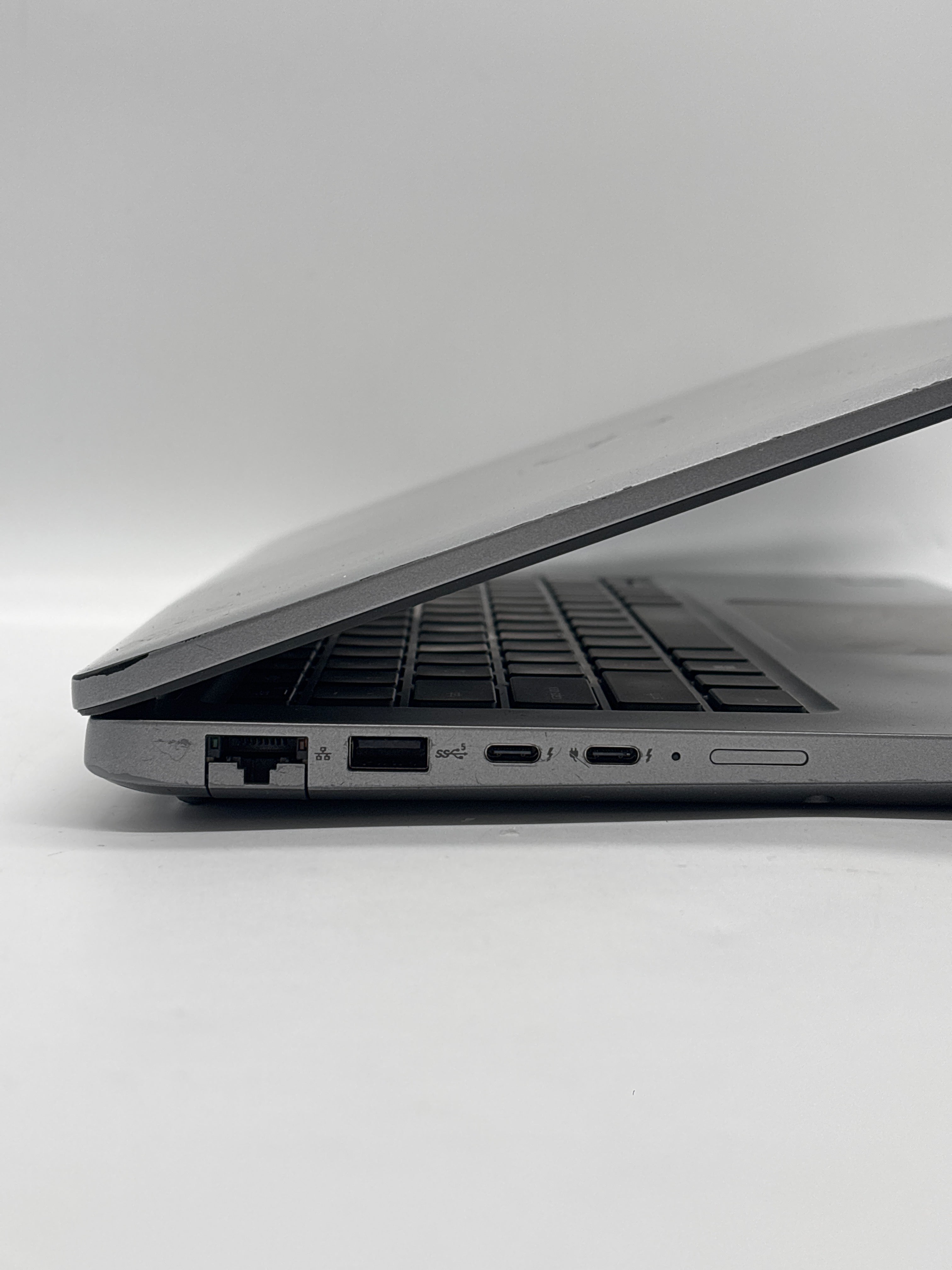 Dell Precision 3490 Ultra 7 155H 32GB RAM 1TB SSD - Bios Locked/Remotely Managed