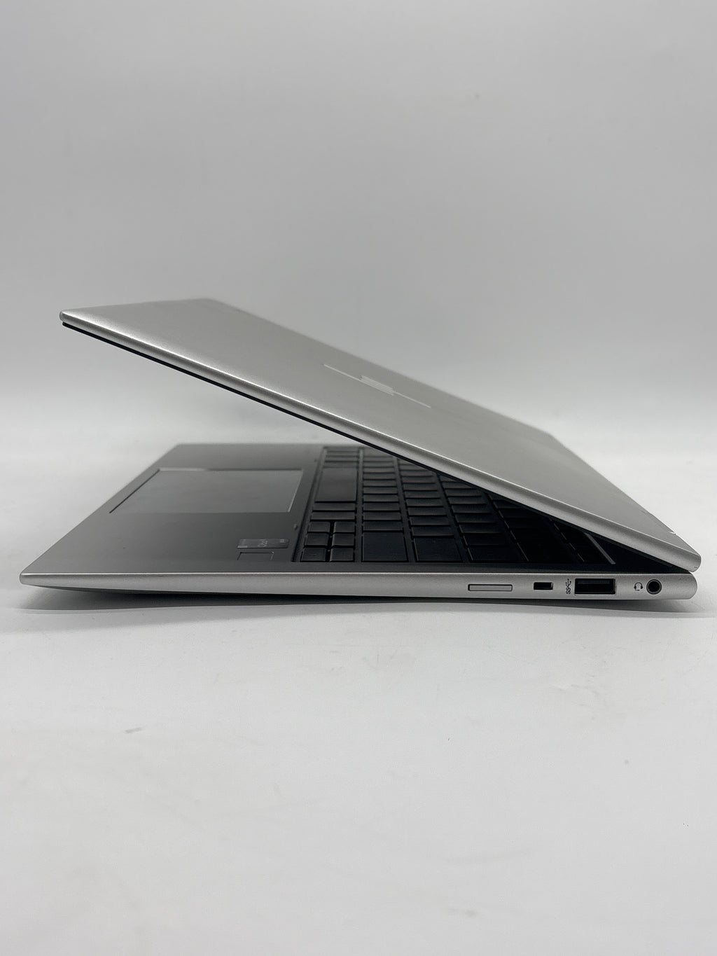 HP ENVY X360 830 G10 i7-1365U 32GB RAM 512GB SSD - Scuffs on Screen