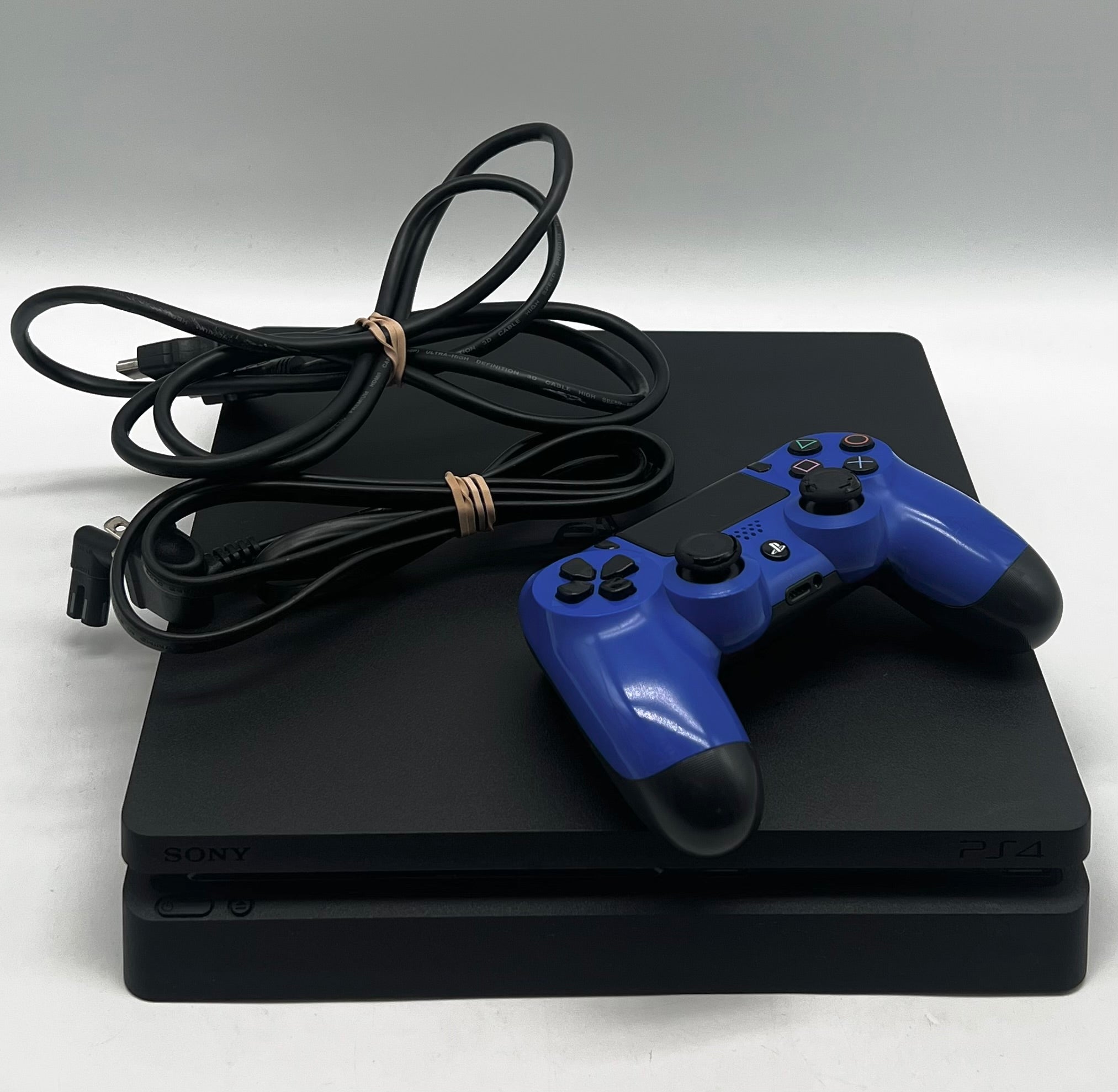 Sony PlayStation 4 (CUH-2115B) w/ Controller - Used