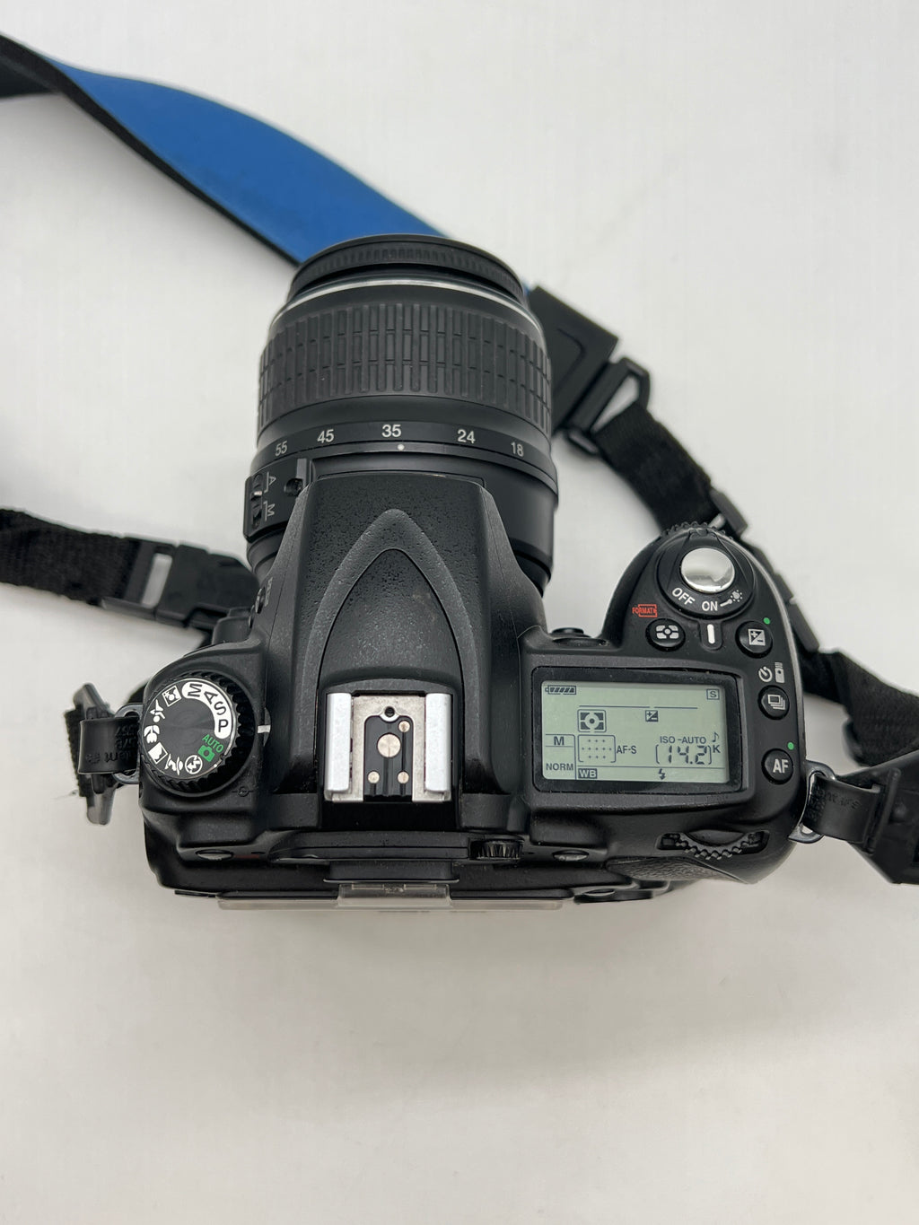 Nikon D90 Digital Camera with 18-55mm Lens Battery Grip - Used