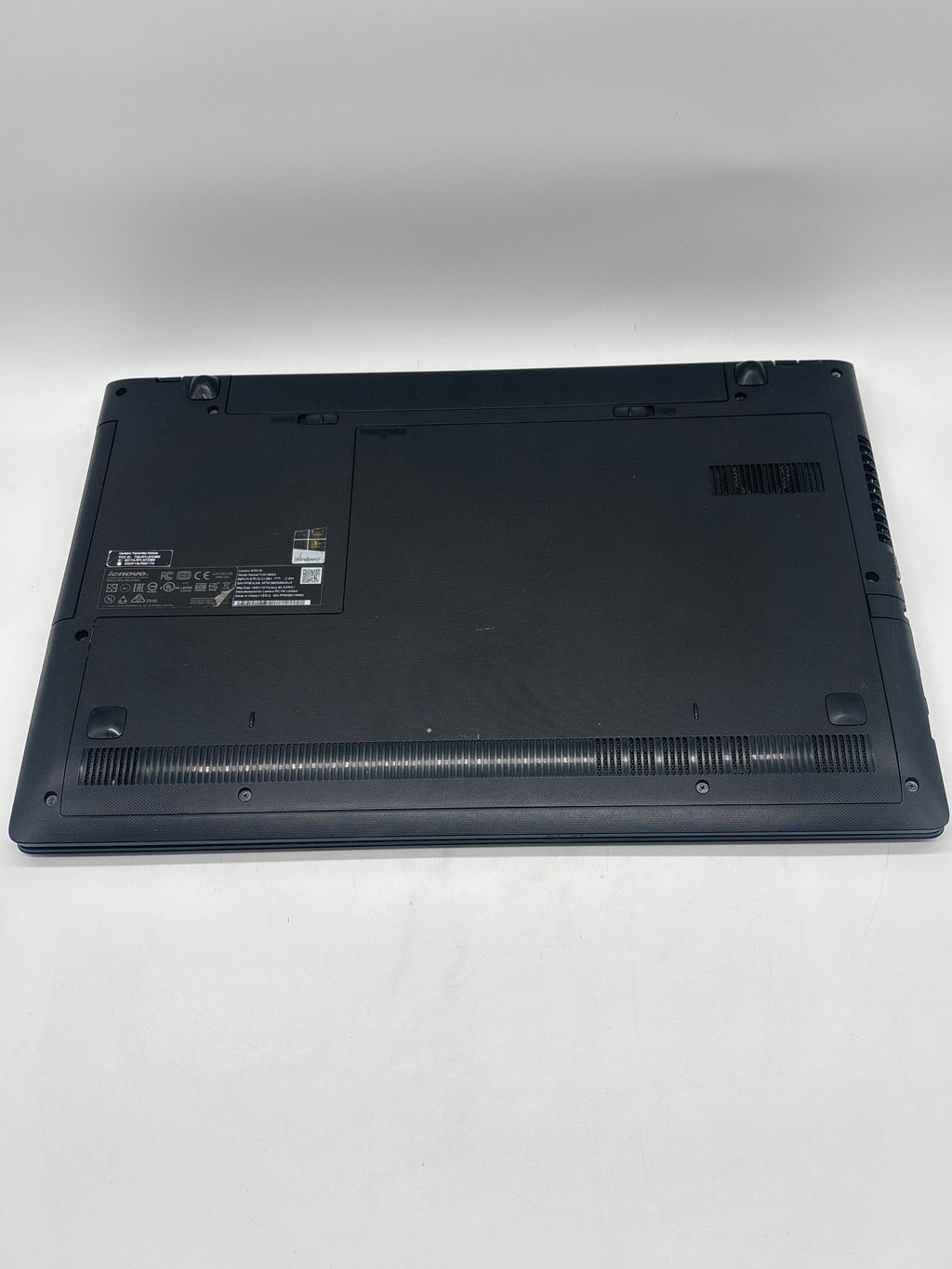 Lenovo G70-35 AMD A8 4GB RAM 256GB SSD - For Parts (Read DESC)