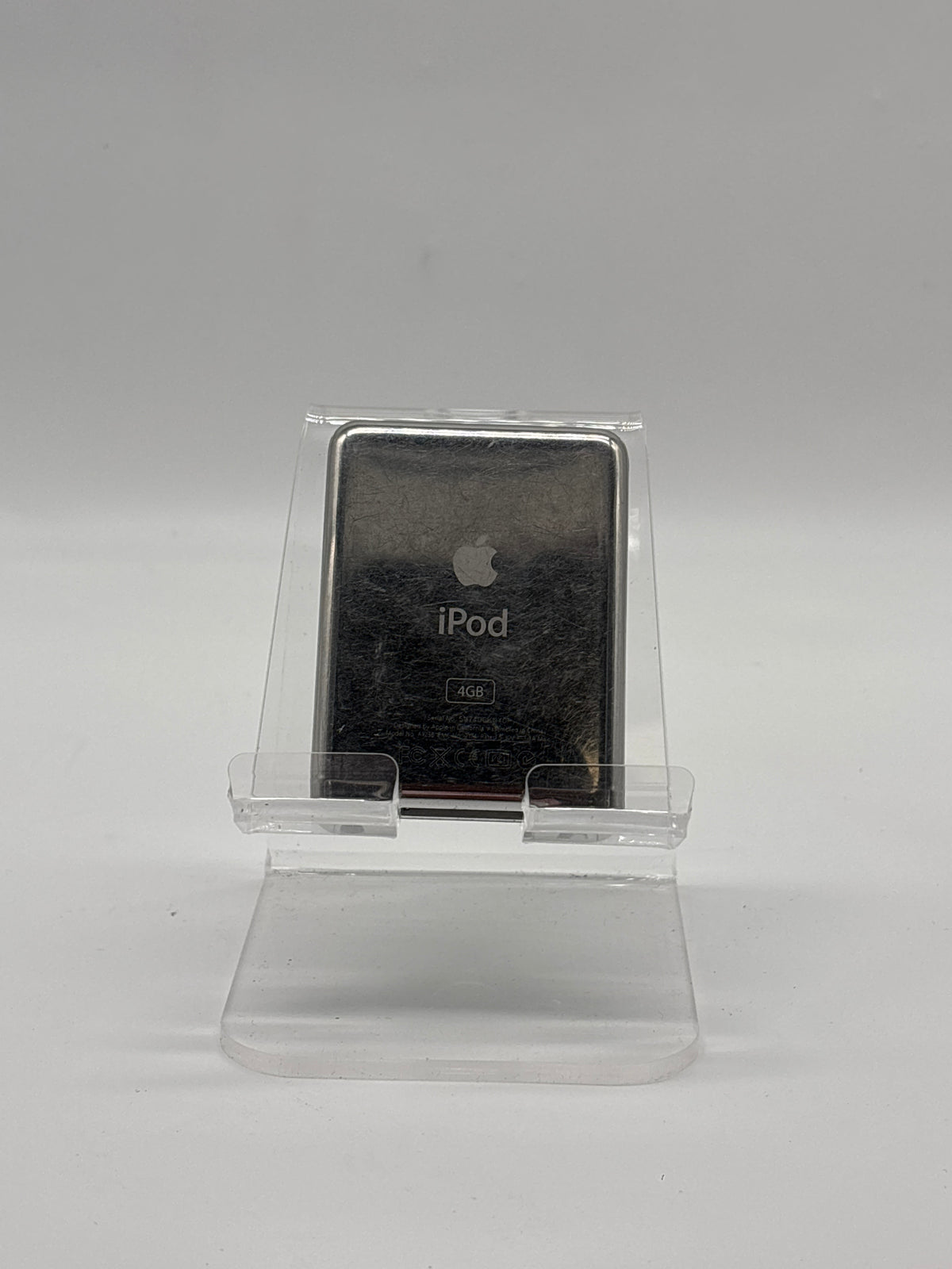 Apple iPod nano 3rd Generation 4GB Silver - Used