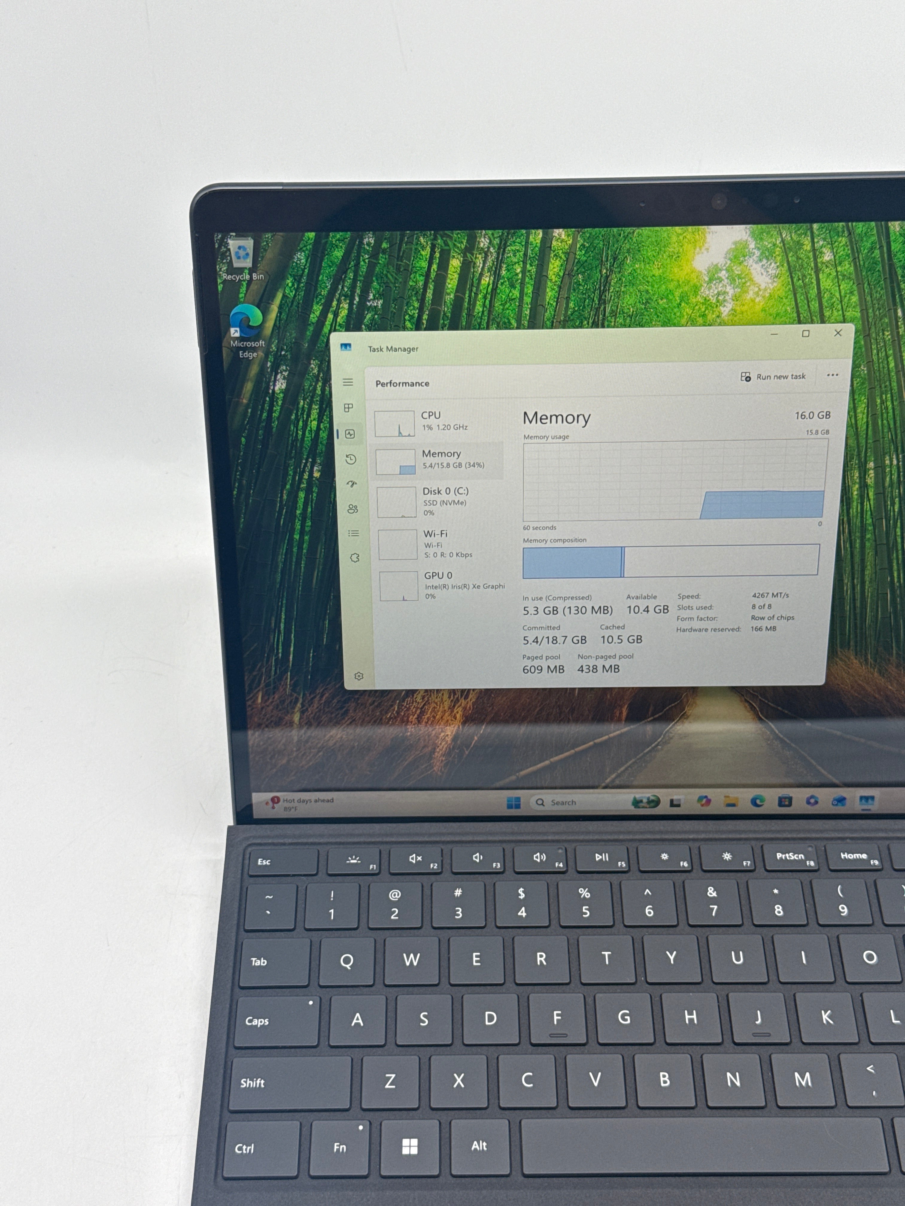Microsoft Surface Pro 8 1983 i5-1135G7 16GB RAM 256GB SSD