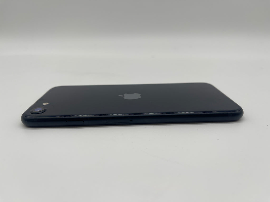 Apple iPhone SE 3rd Gen 4.7" 16GB Black Unlocked - For Parts