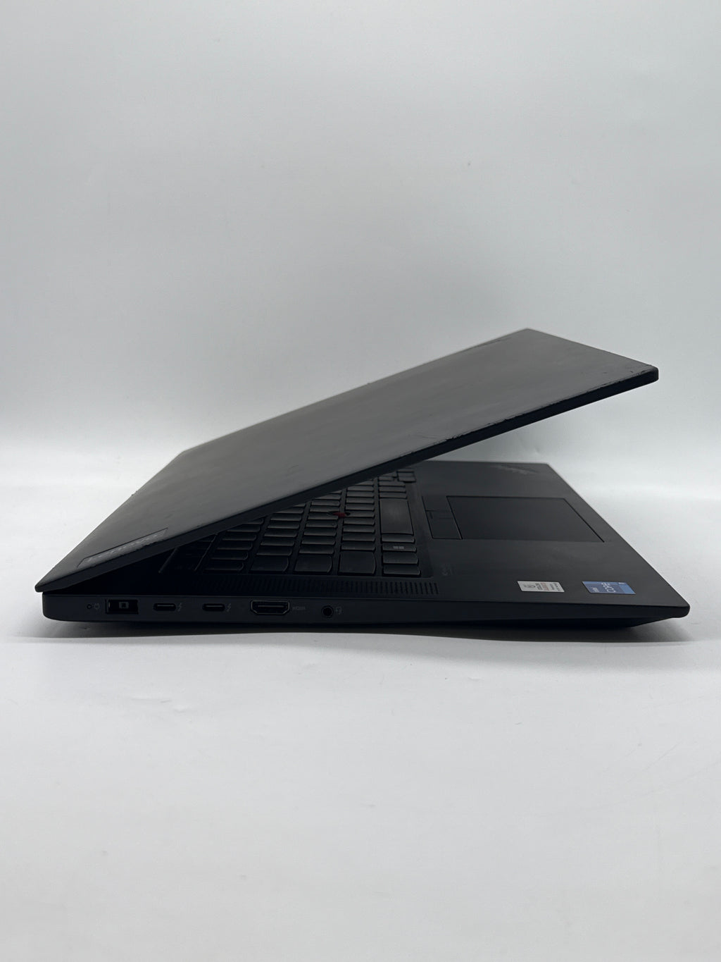 Lenovo ThinkPad P1 Gen 5 16" Core i7-12700H 32GB RAM 1TB SSD - For Parts