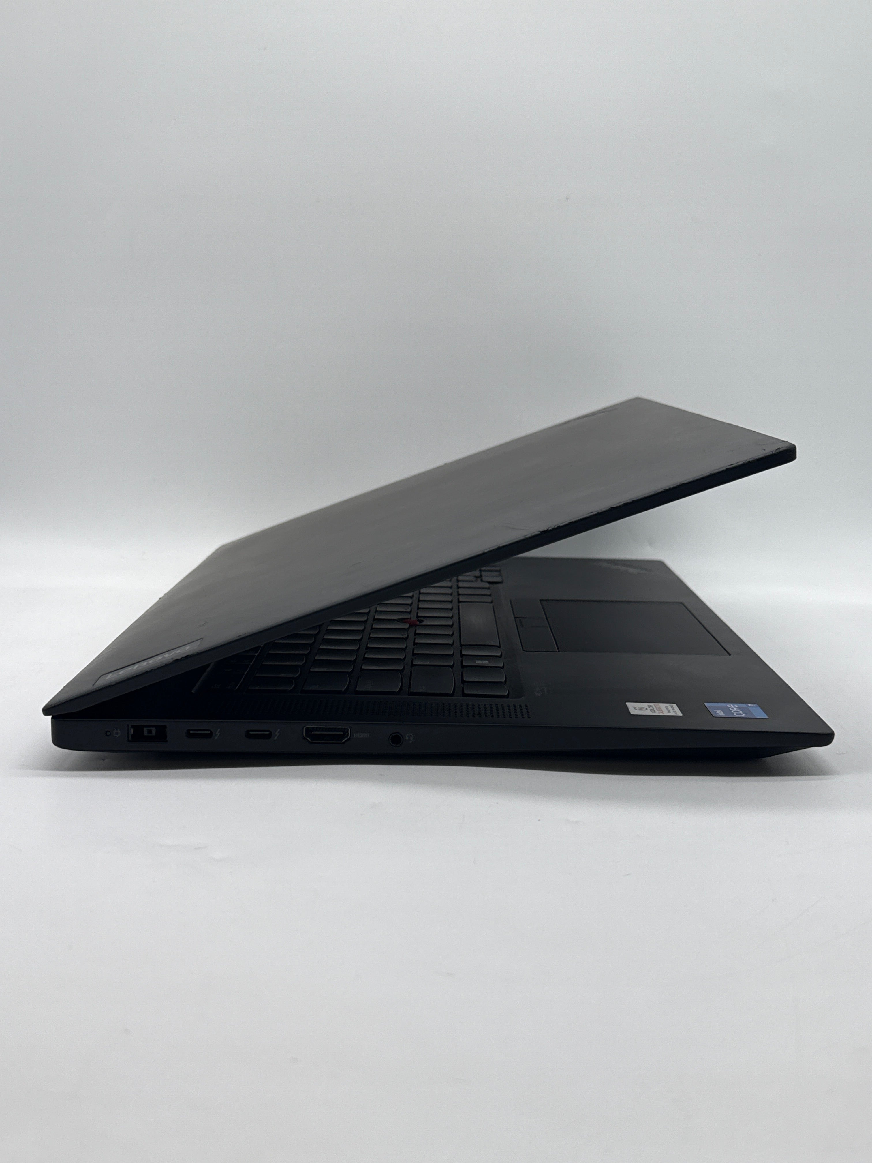 Lenovo ThinkPad P1 Gen 5 16" Core i7-12700H 32GB RAM 1TB SSD - For Parts