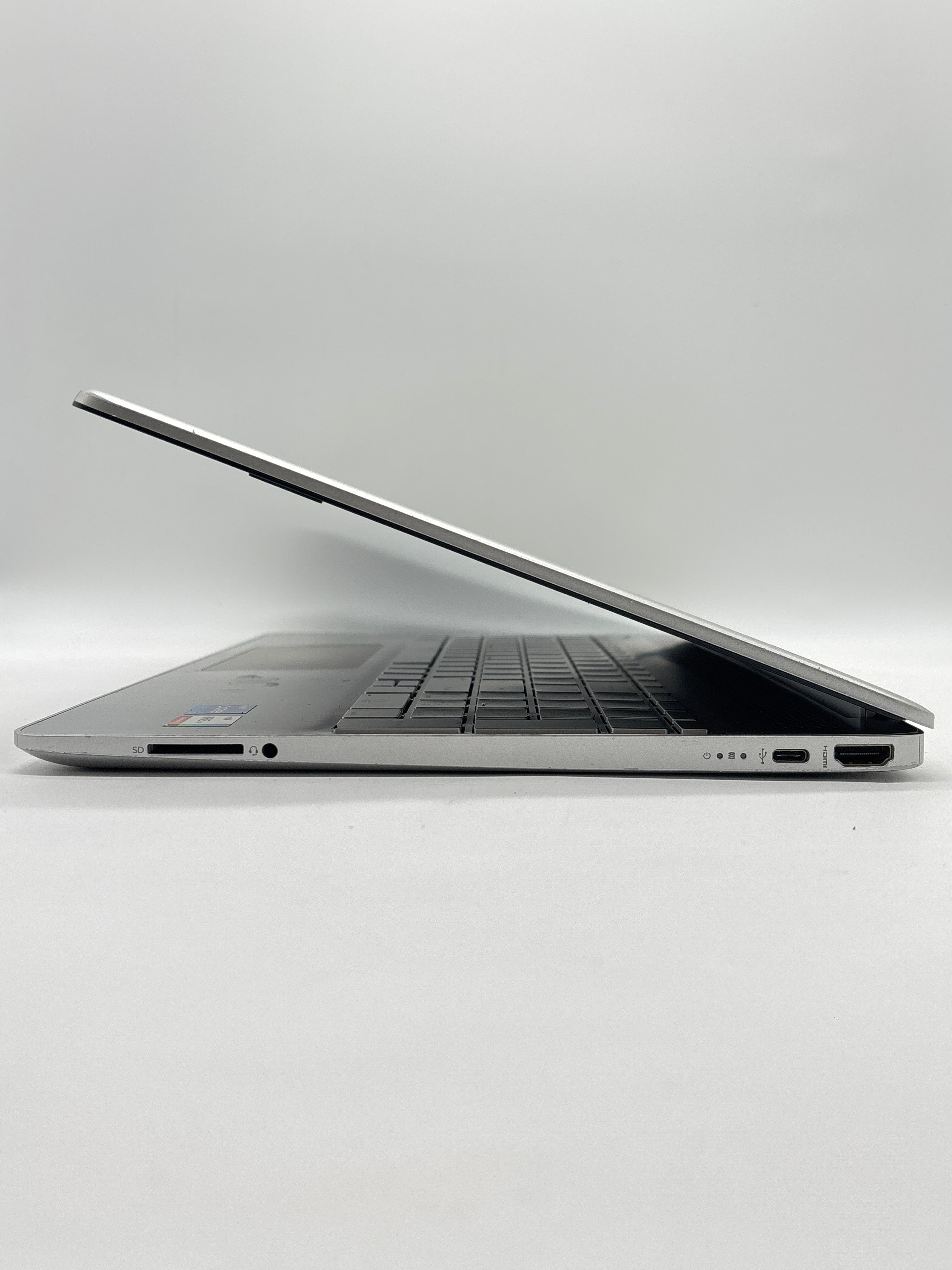 HP Pavilion 15-dy2073dx i7-1165G7 16GB RAM 512GB SSD - For Parts (No Power)