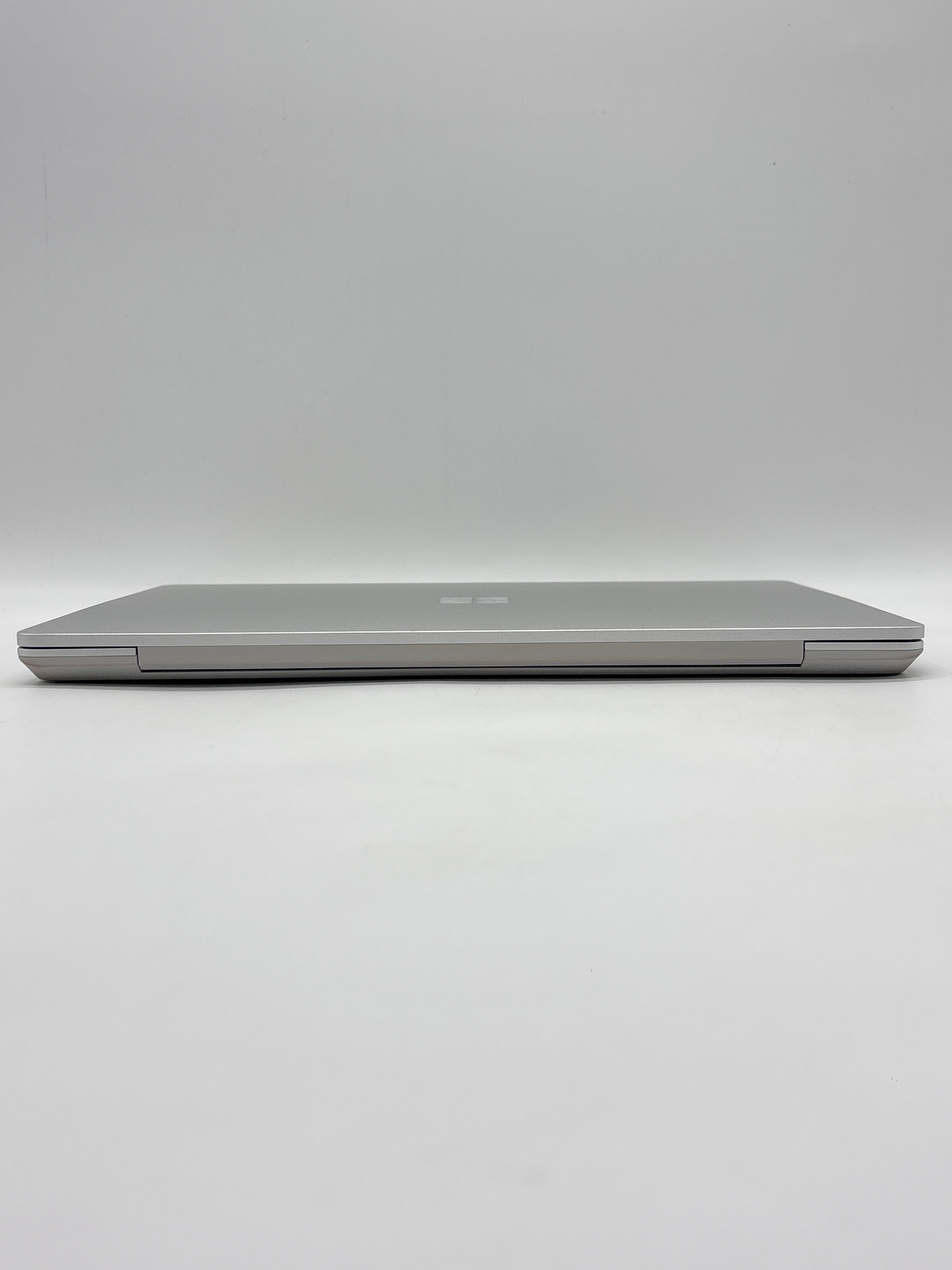 Microsoft Surface Laptop Go 3 2013 i5-1235U 8GB RAM 256GB SSD
