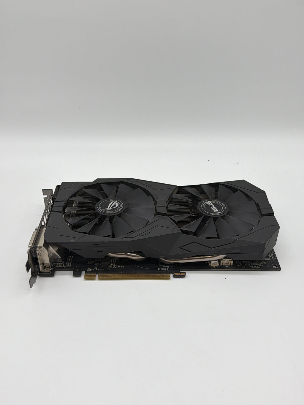 ASUS Radeon RX 570 4GB GDDR5 Graphics Card (ROG-STRIX-RX570-O4G-GAMING) - Used - Black